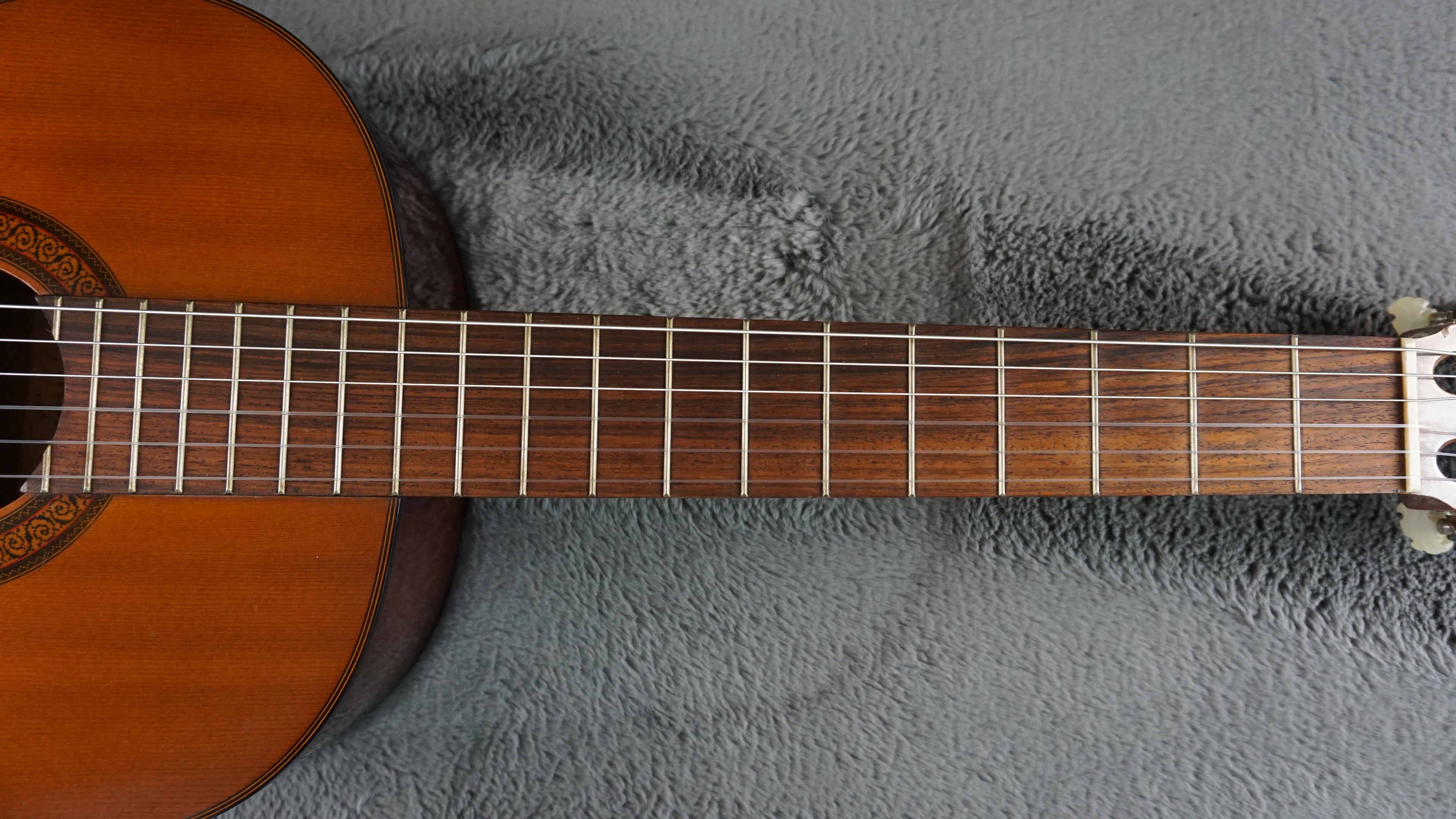 Yamaha G-225 Classical Guitar