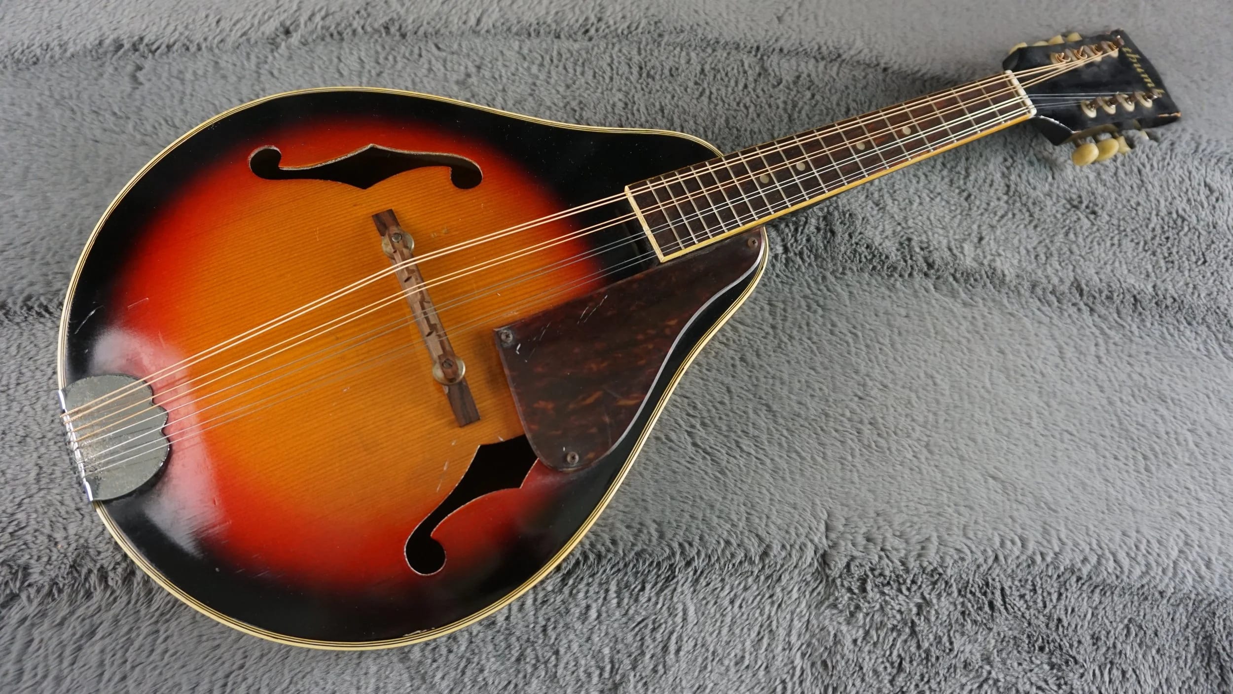 Thumb Japan Mandolin Sunburst