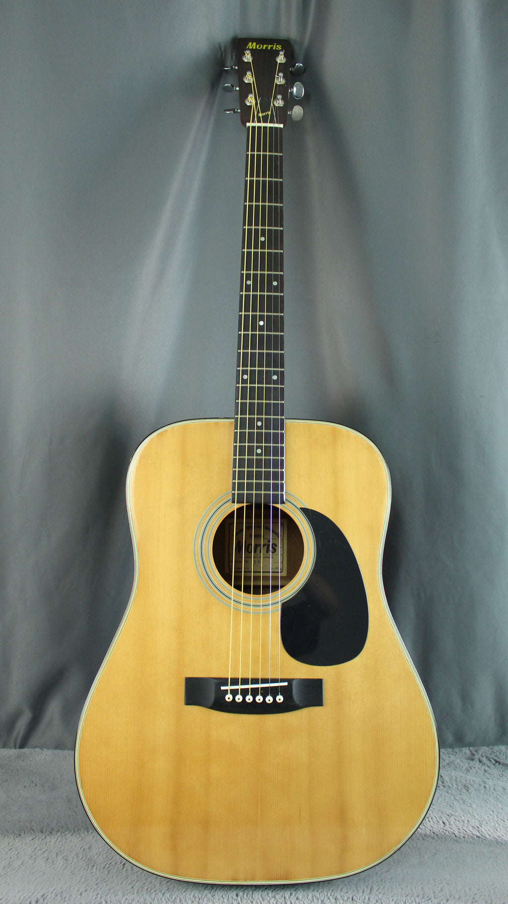 Morris W-15 Japan Acoustic Guitar