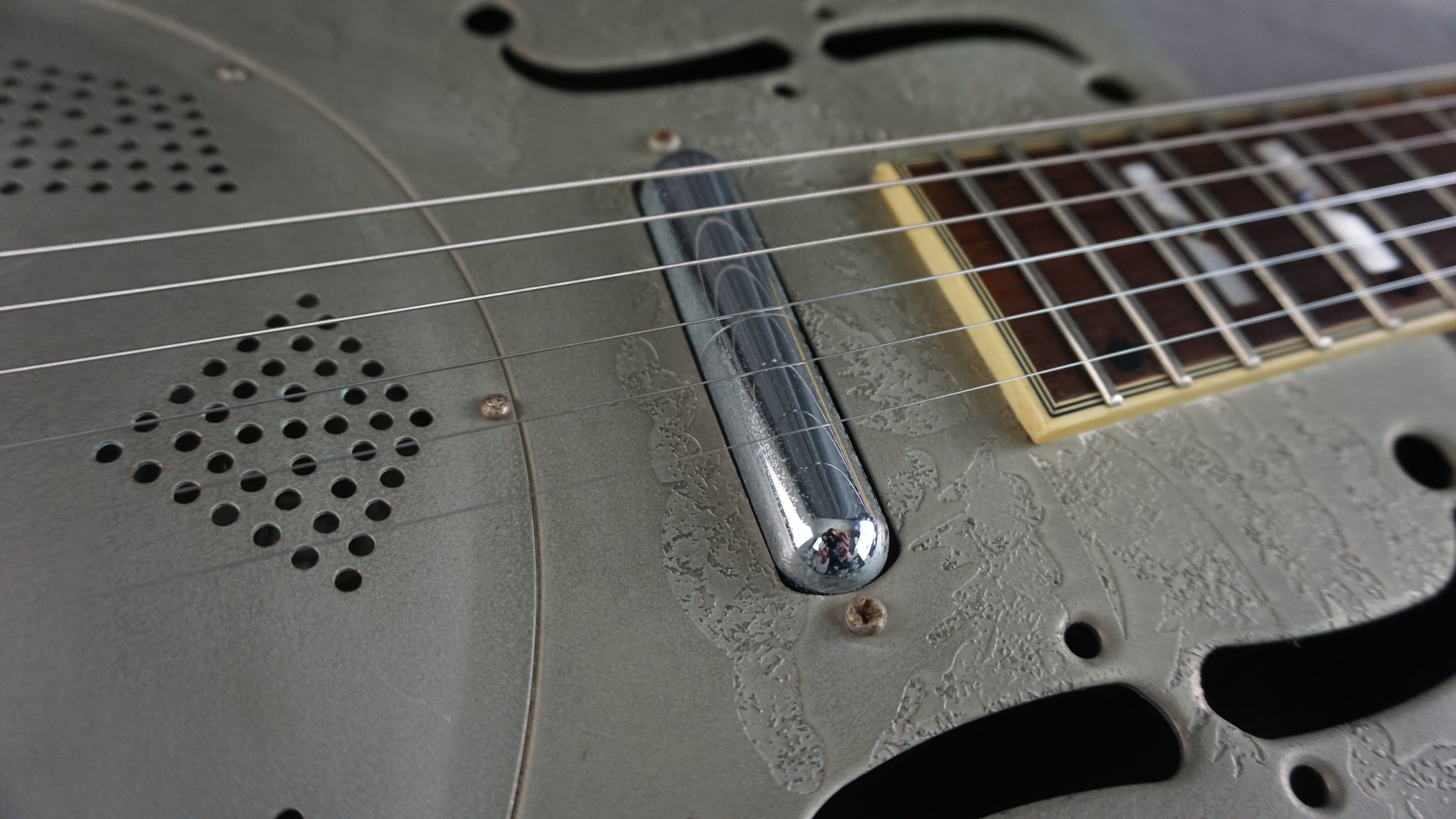 Gill Tone Resonator Japan Rare w/ Original Hard Case