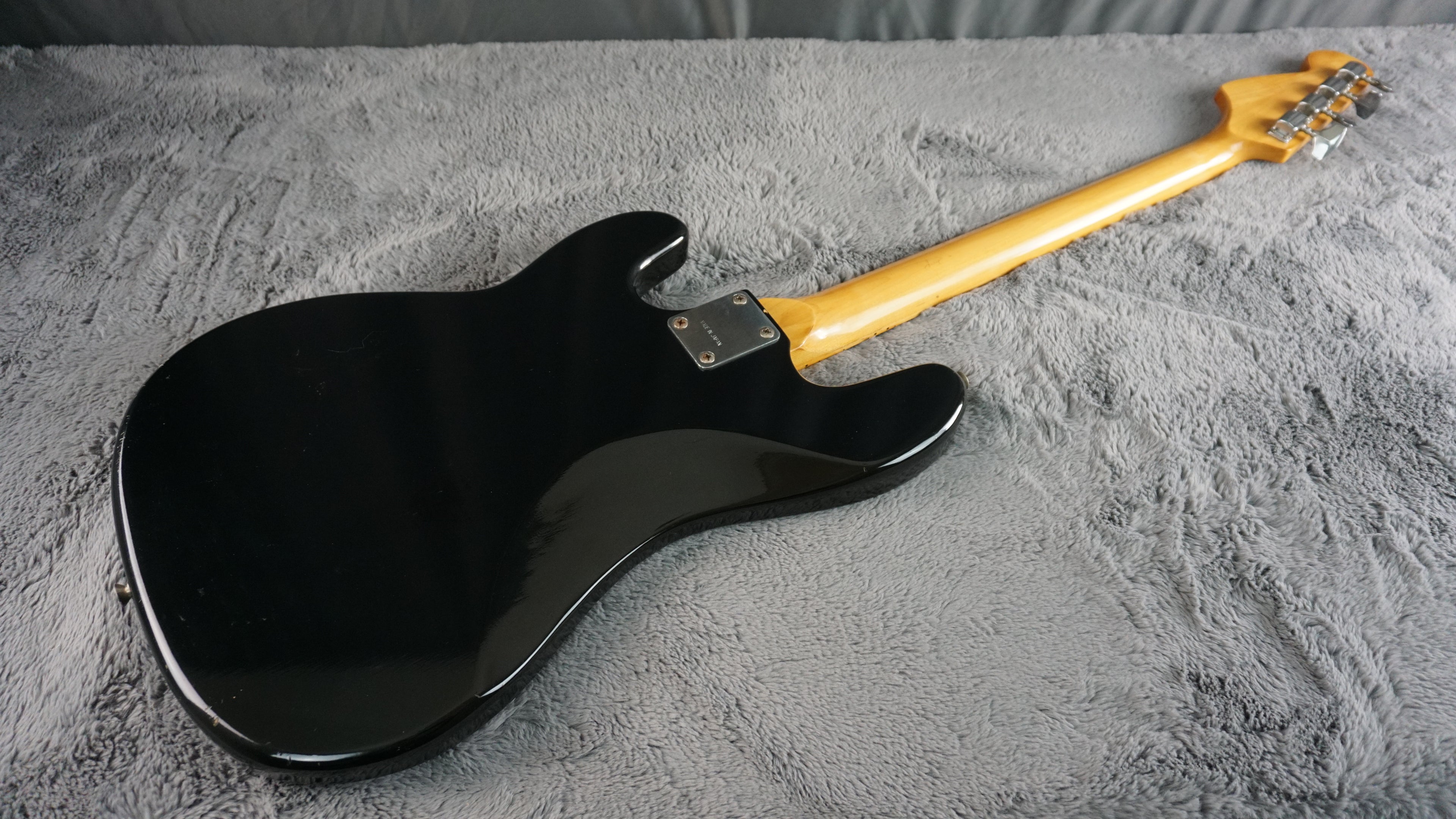 Heart Man Suzuki Precision/Musicmaster Style Bass 1970s - Black