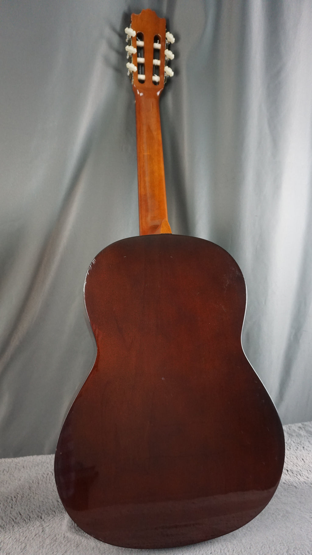 Yamaha G-225 Classical Guitar