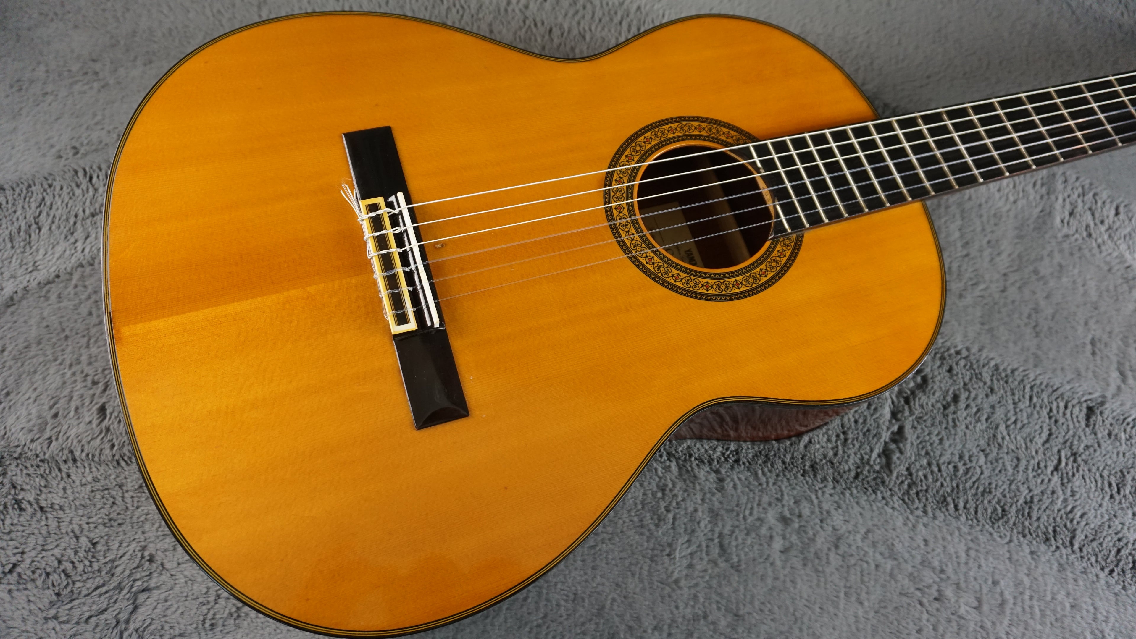 Yamaha C-180 Japan Classical Guitar