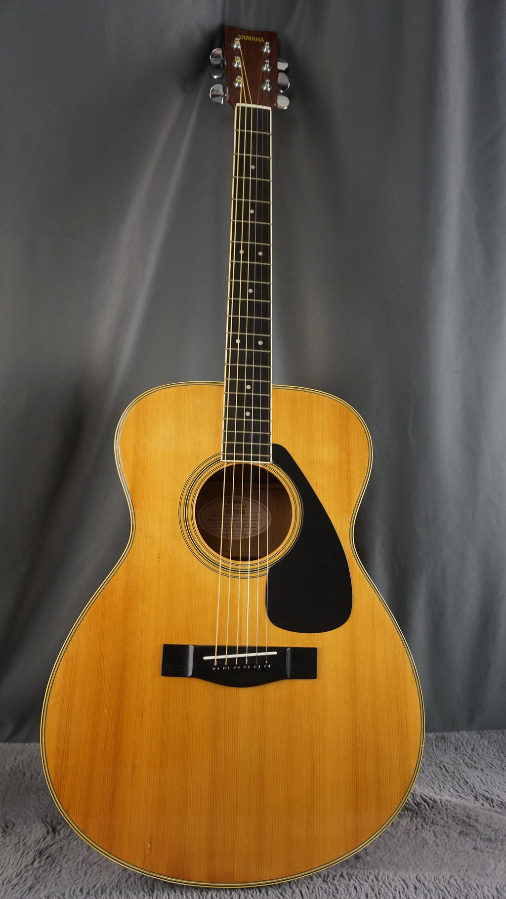 Yamaha FG-202D Folk Guitar Japan