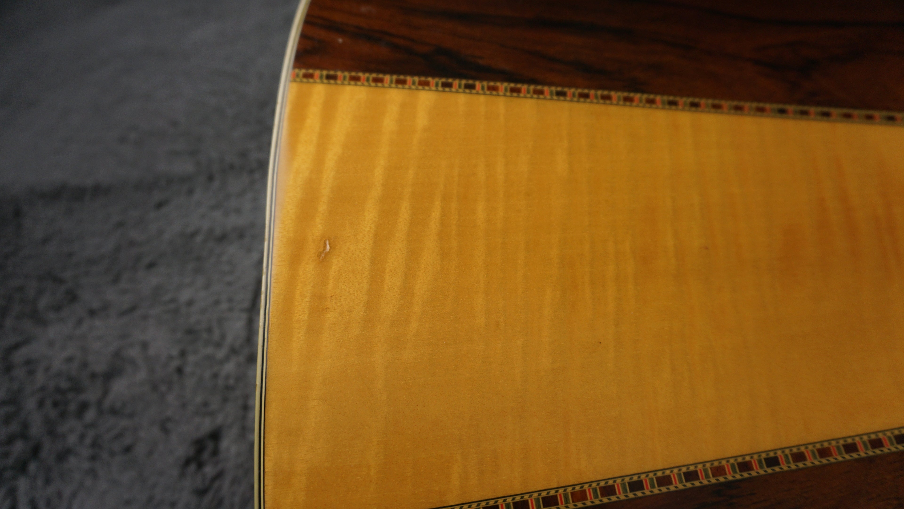 Morris W-40 Japan Solid Spruce Top w/ Fishman Electronics