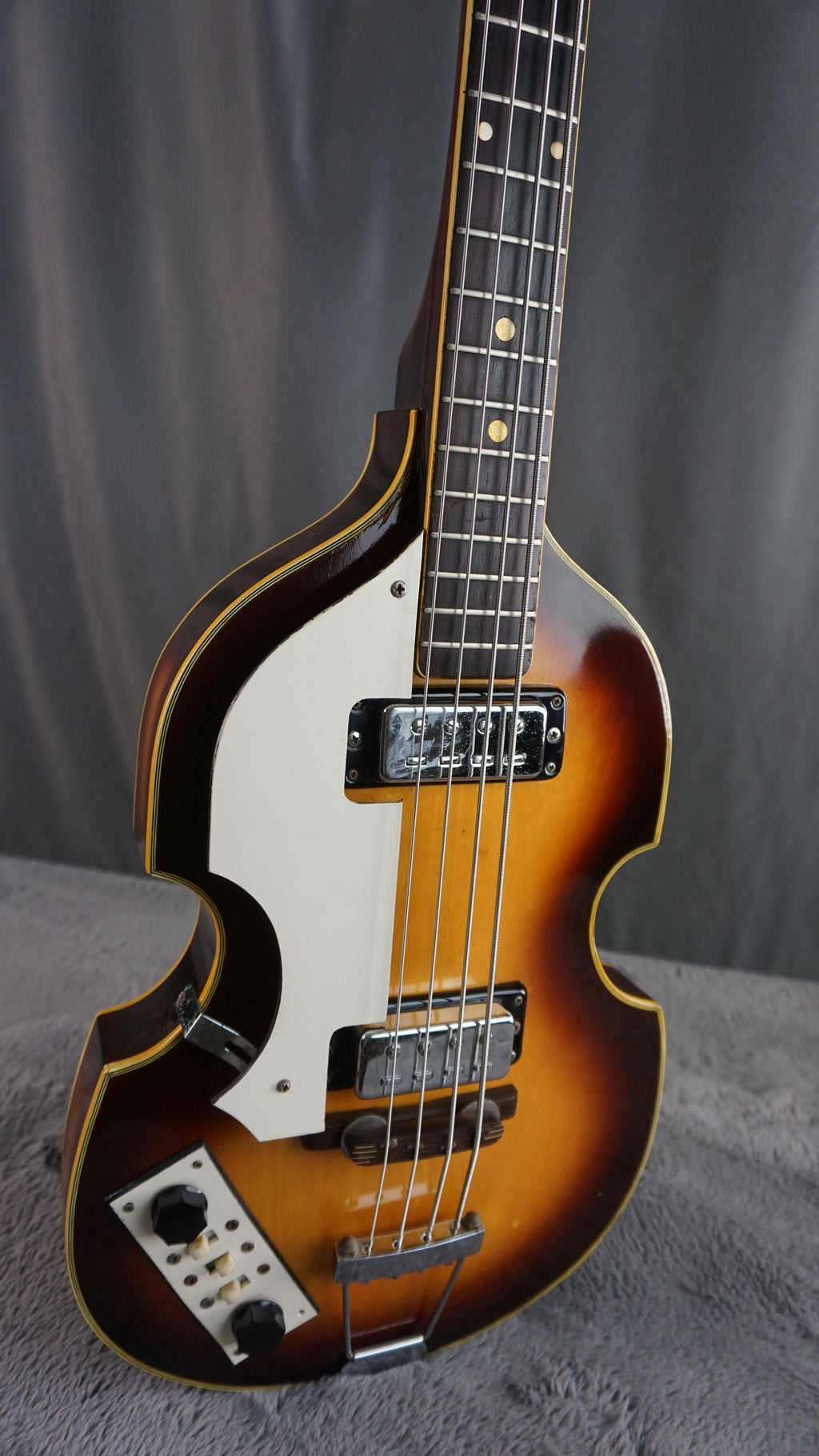 Greco Violin Bass Vintage - Sunburst Semi-Hollow Lefty