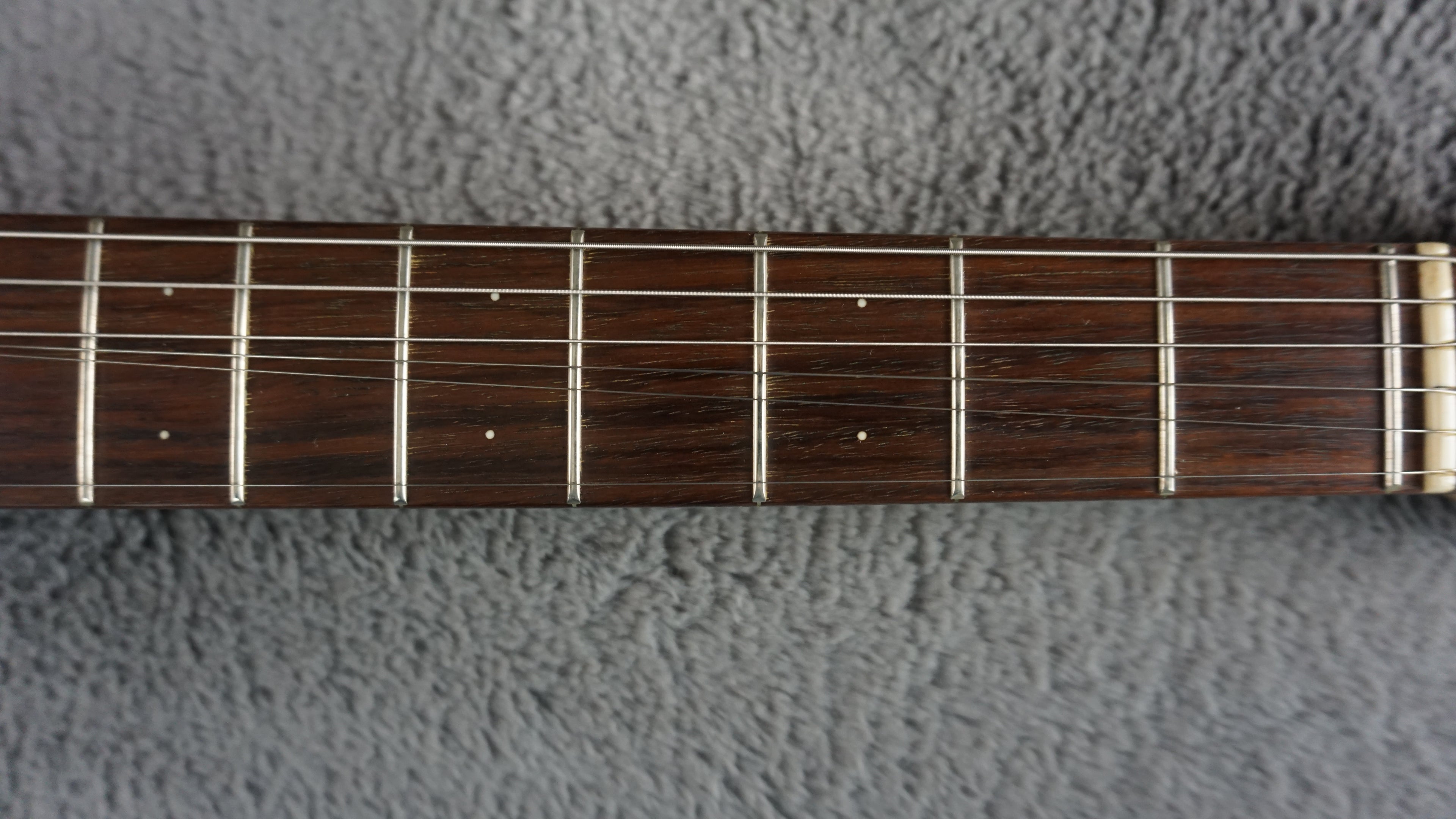 MarineRider Mosrite Ventures Model with Built In Amp 1990’s - Sunburst