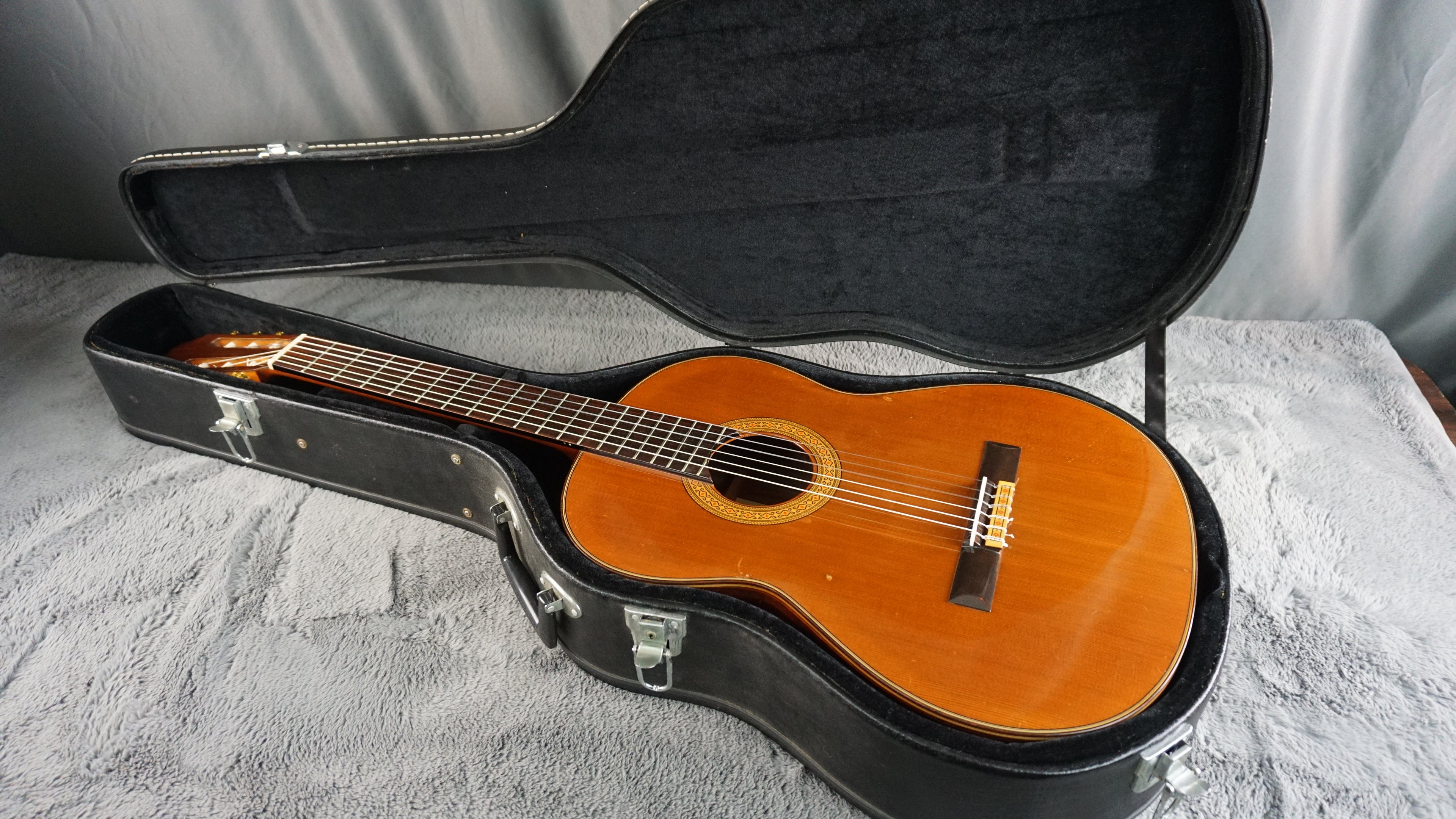 Eichi Kodaira E500 - Cedar Top Japan Classical 1970s