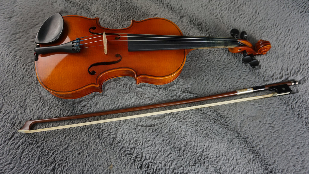 Suzuki No. 200 1/8 Violin Japan w/ Case & Bow