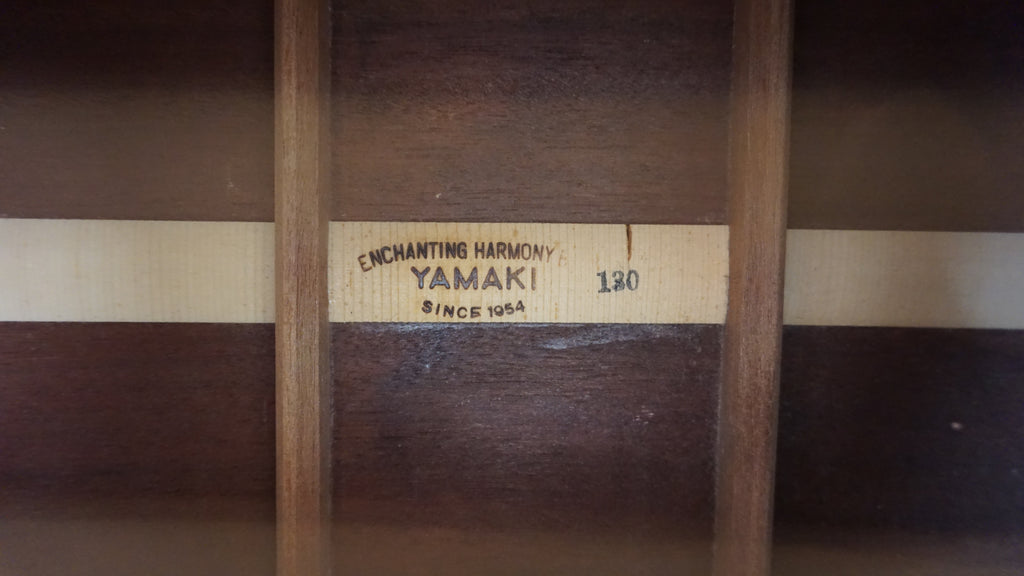 Yamaki 130 Acoustic D-28 Style Japan w/ Hard Case
