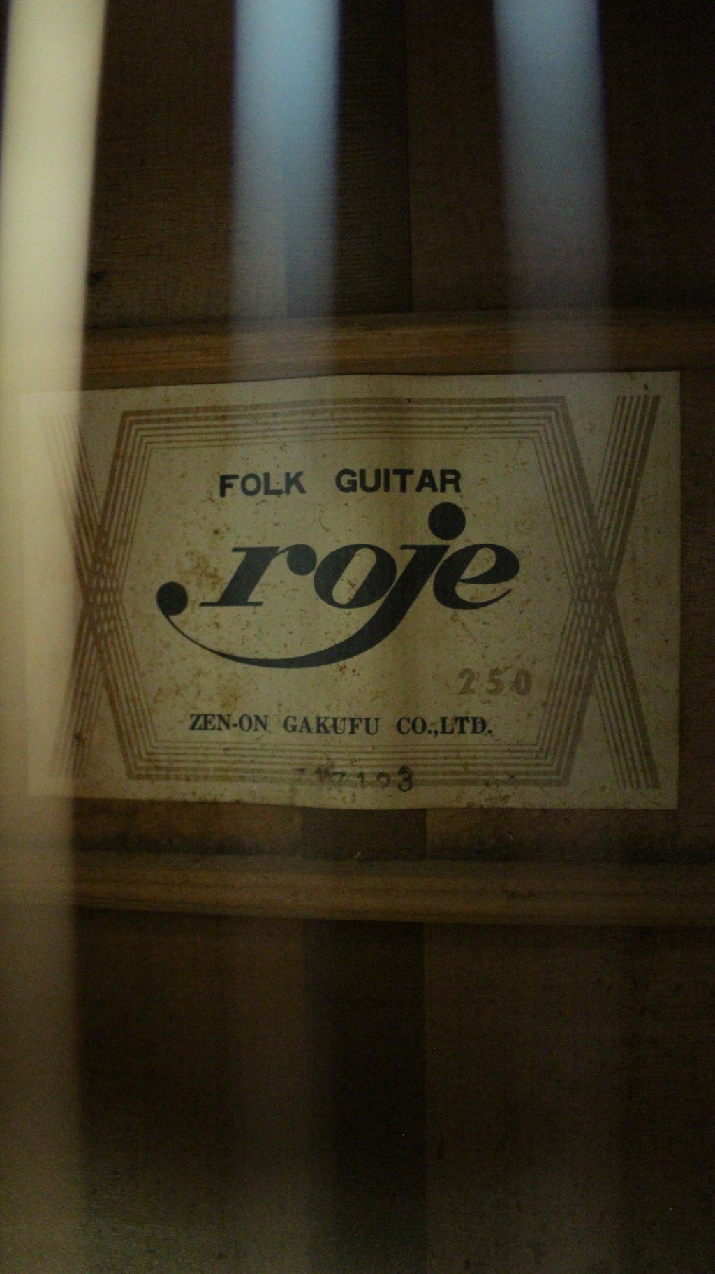 Roje by Zen-On 250 Hummingbird Style Acoustic Japan