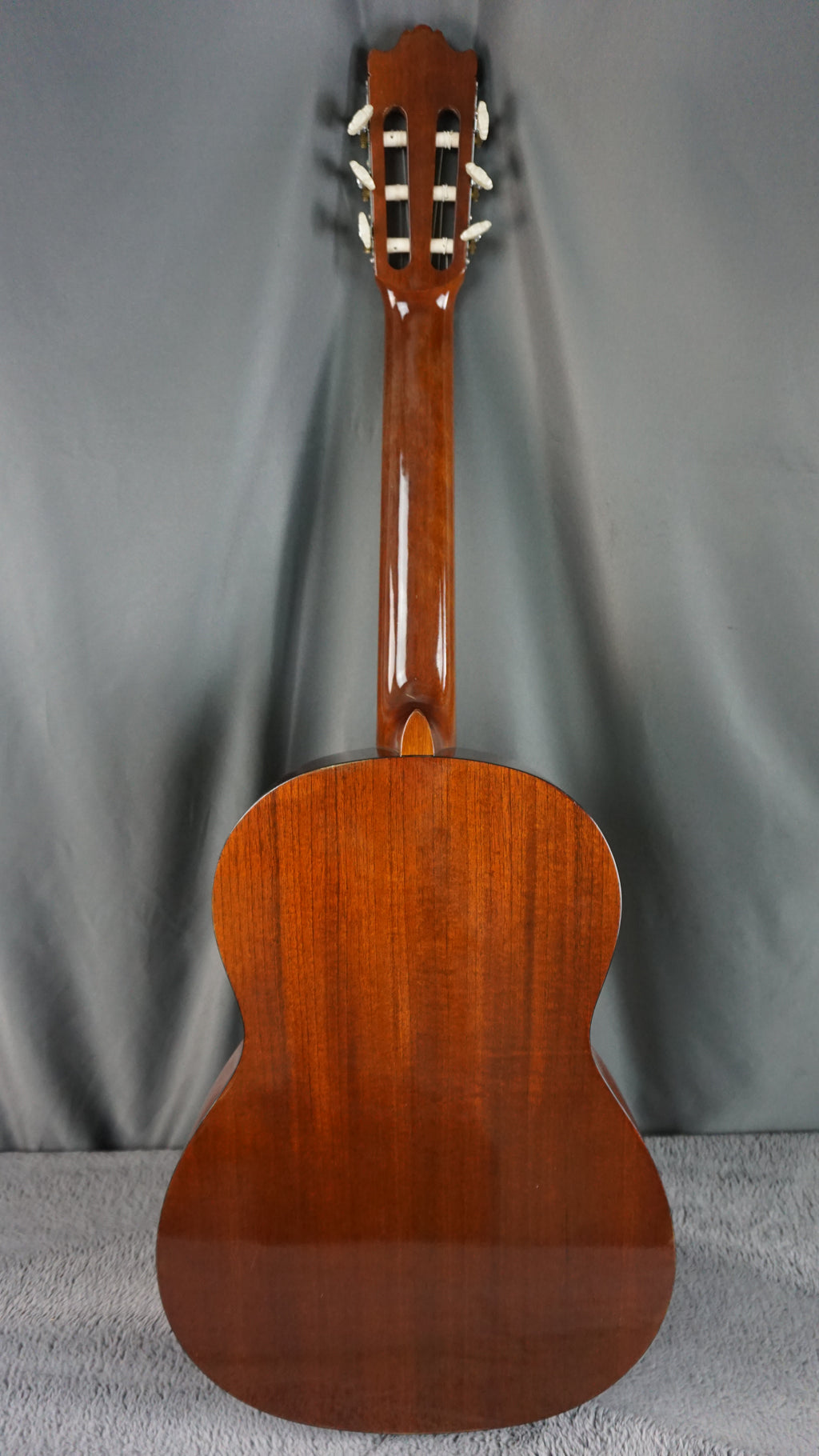 Yamaha C-180 Japan Classical Guitar