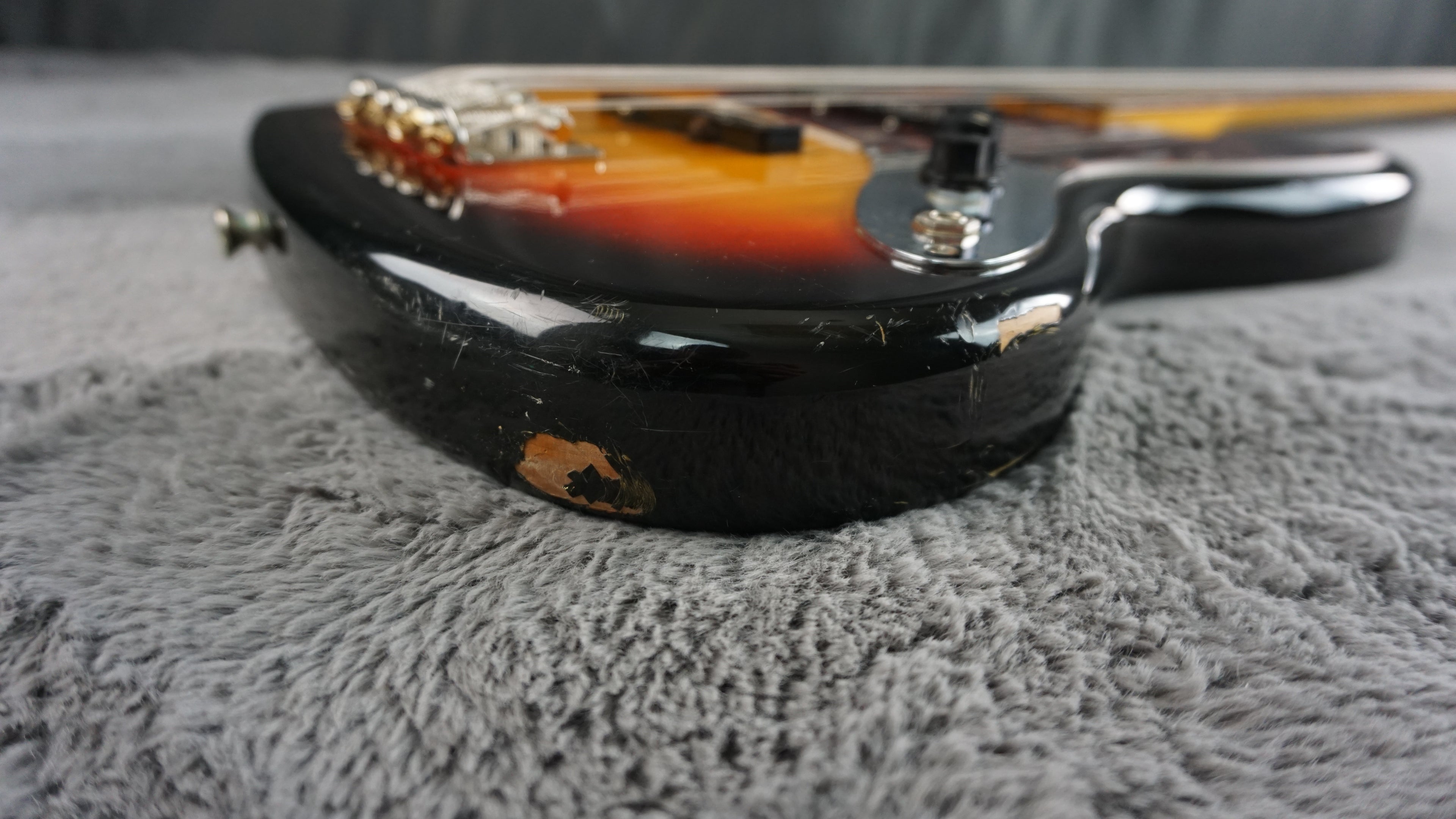 Fender Jazz Bass 93 - 94 - Sunburst Birdseye Maple Neck