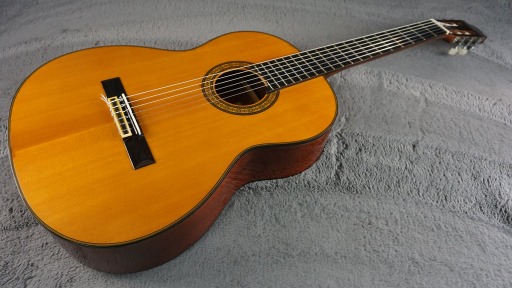 Yamaha C-180 Japan Classical Guitar