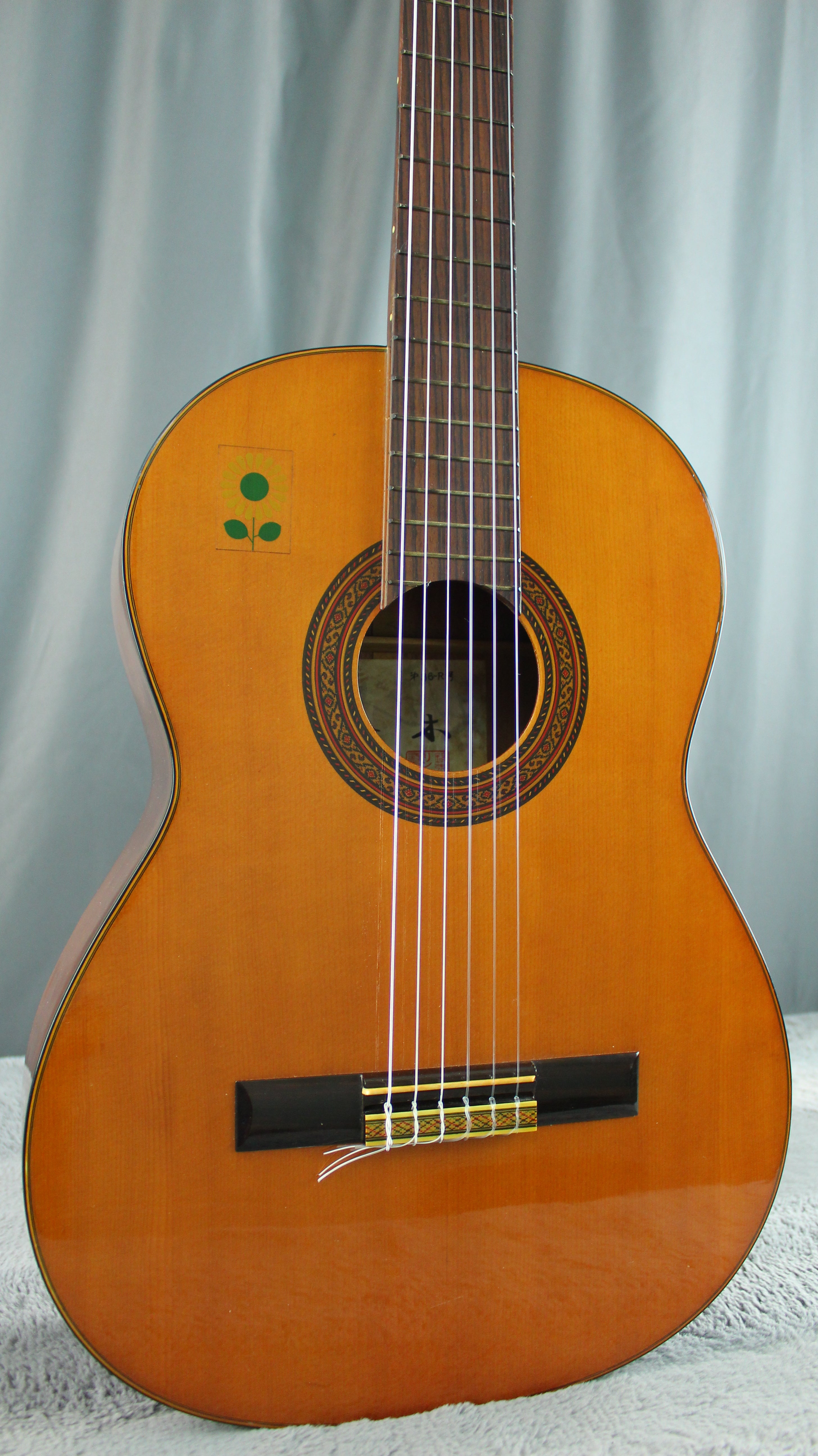 36R Classical Guitar