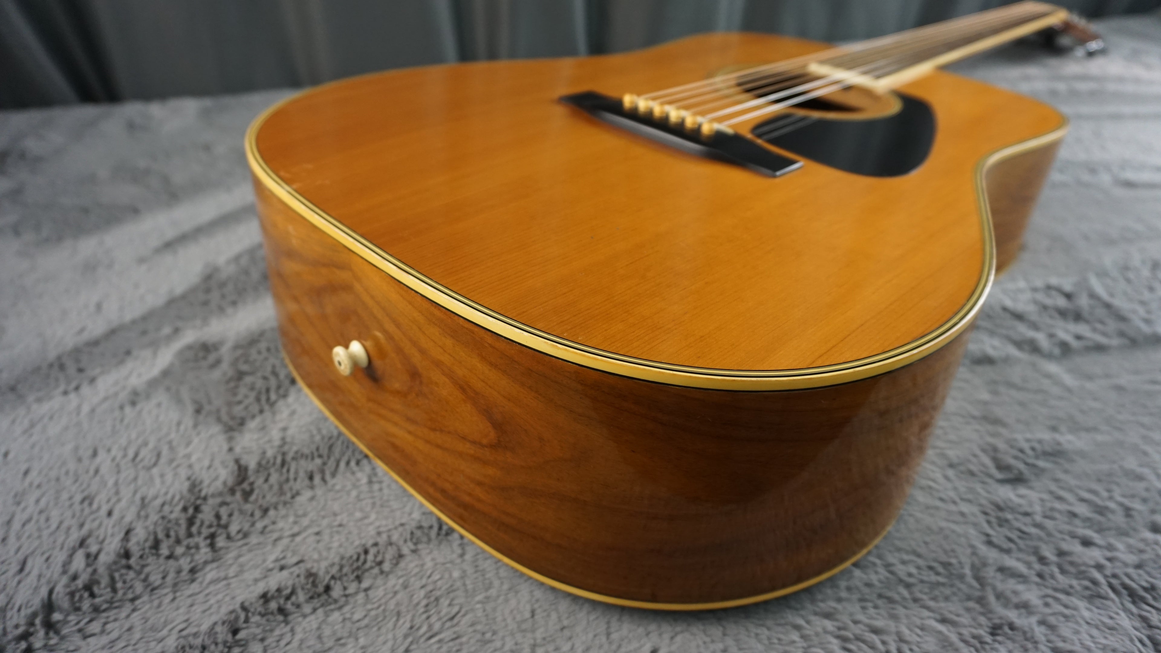 Morris MD-505 Japan Acoustic Guitar