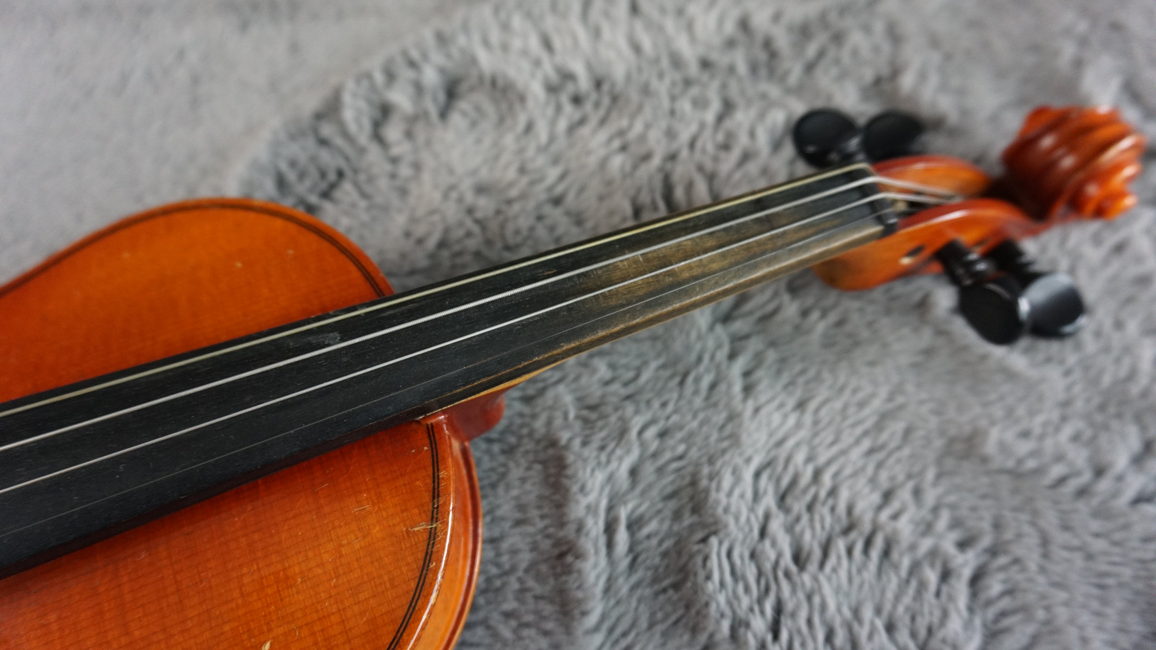 Suzuki No. 220 1/8 1980 Violin
