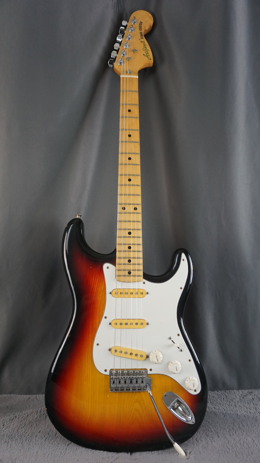Aria Pro II Stagecaster - Sunburst 1970s Japan w/ Hard Case