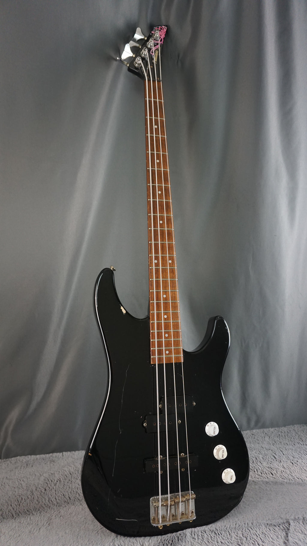Fernandes Limited Edition - Black Japan 4-String PJ Bass
