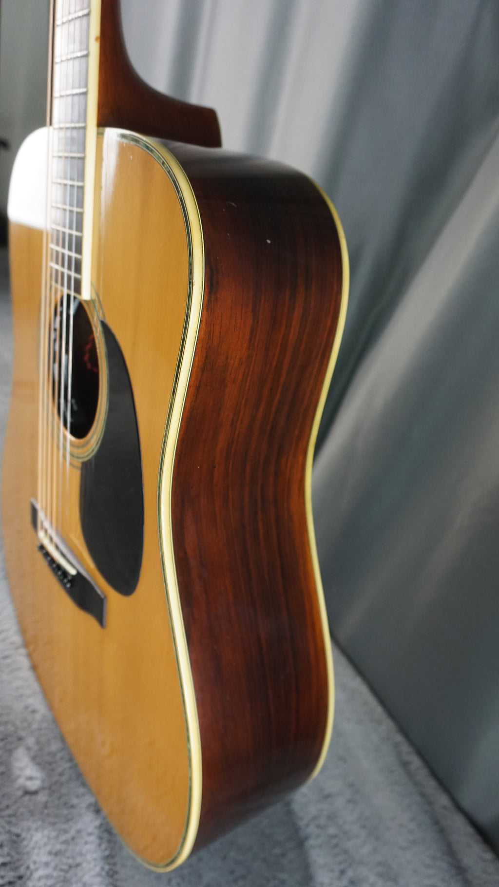 Morris W-40 Japan Solid Spruce Top w/ Fishman Electronics