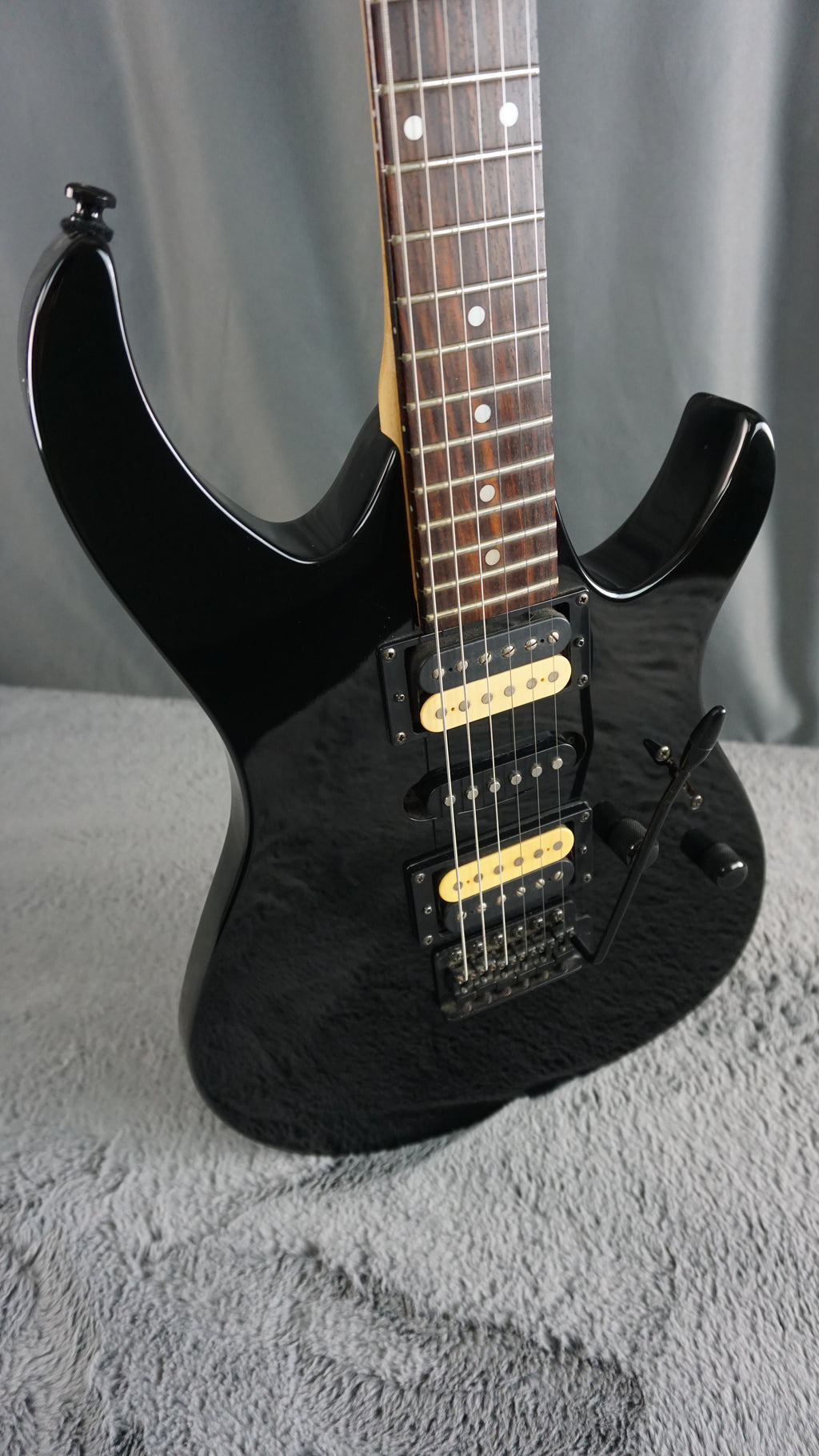 Anboy Superstrat Fujigen - Black Electric HSH