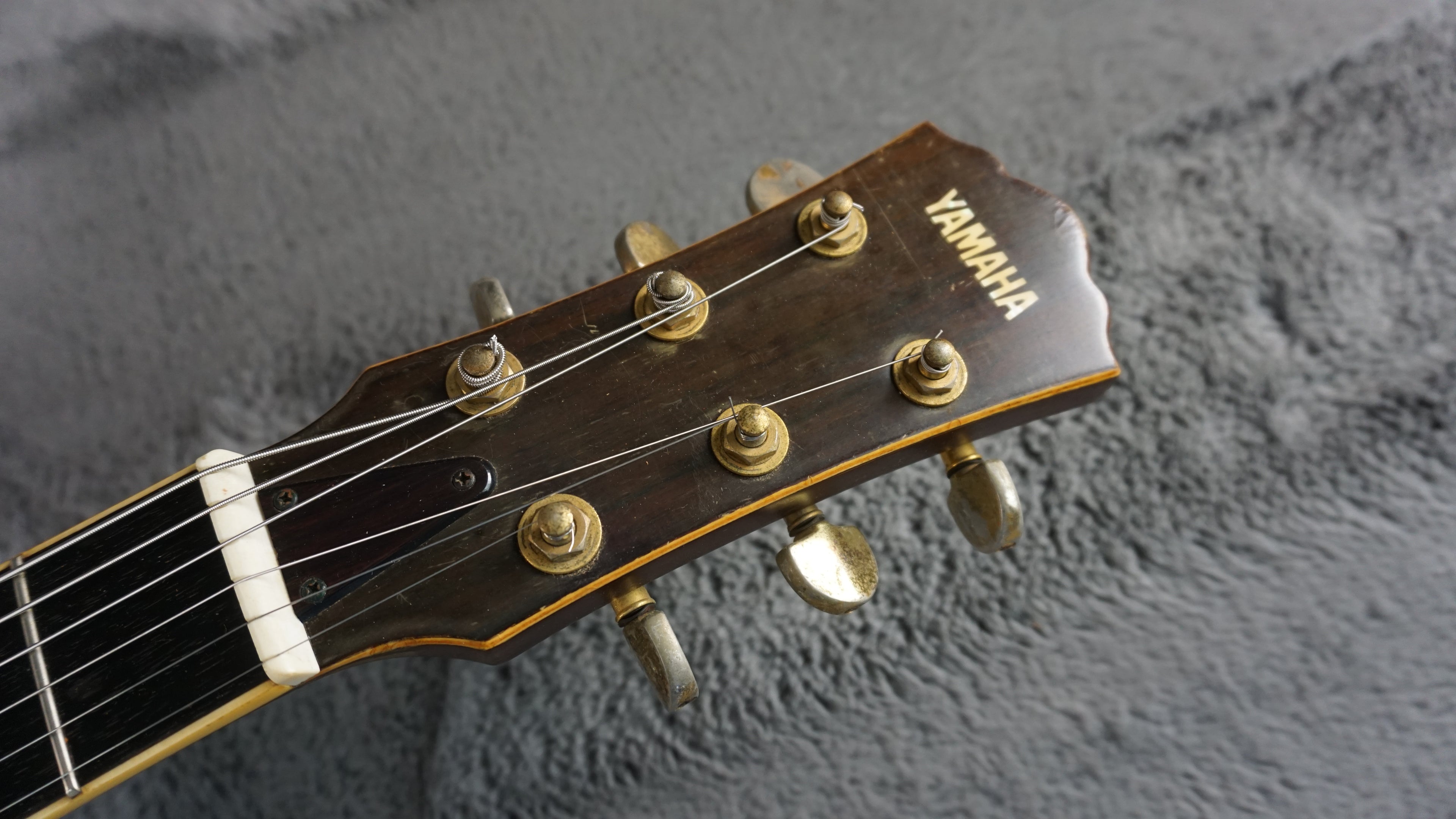 Yamaha LA-17 Japan Acoustic Luxury Artist