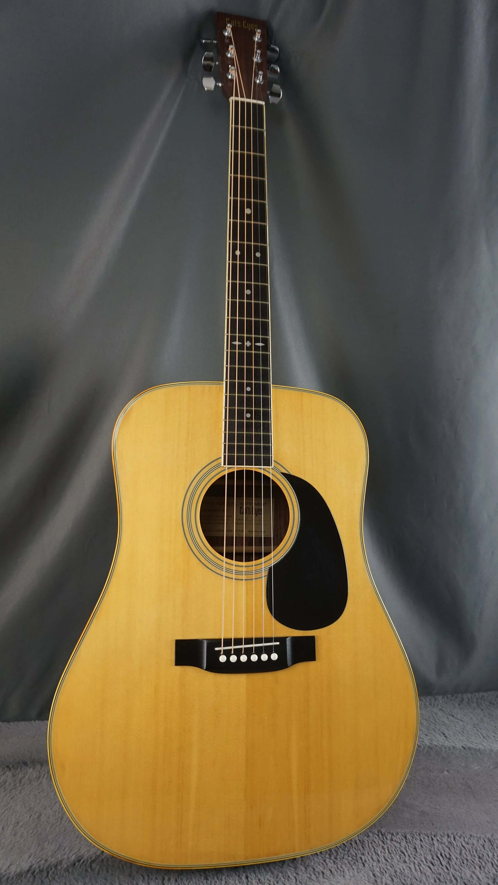 Cat's Eyes/Tokai CE-200 Japan Acoustic Guitar w/ Hard Case