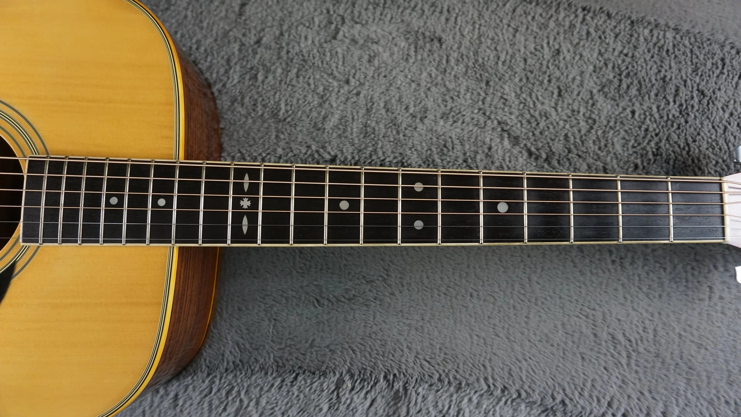 Cat's Eyes/Tokai CE-200 Japan Acoustic Guitar w/ Hard Case
