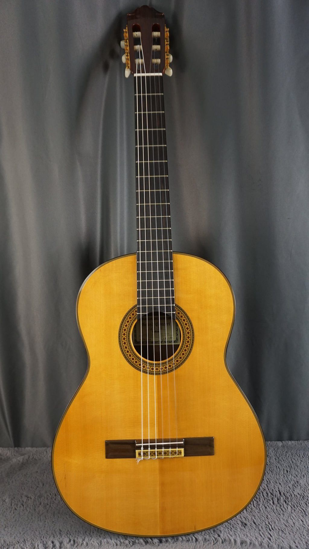 Yamaha GD-20 Grand Concert Classical Guitar