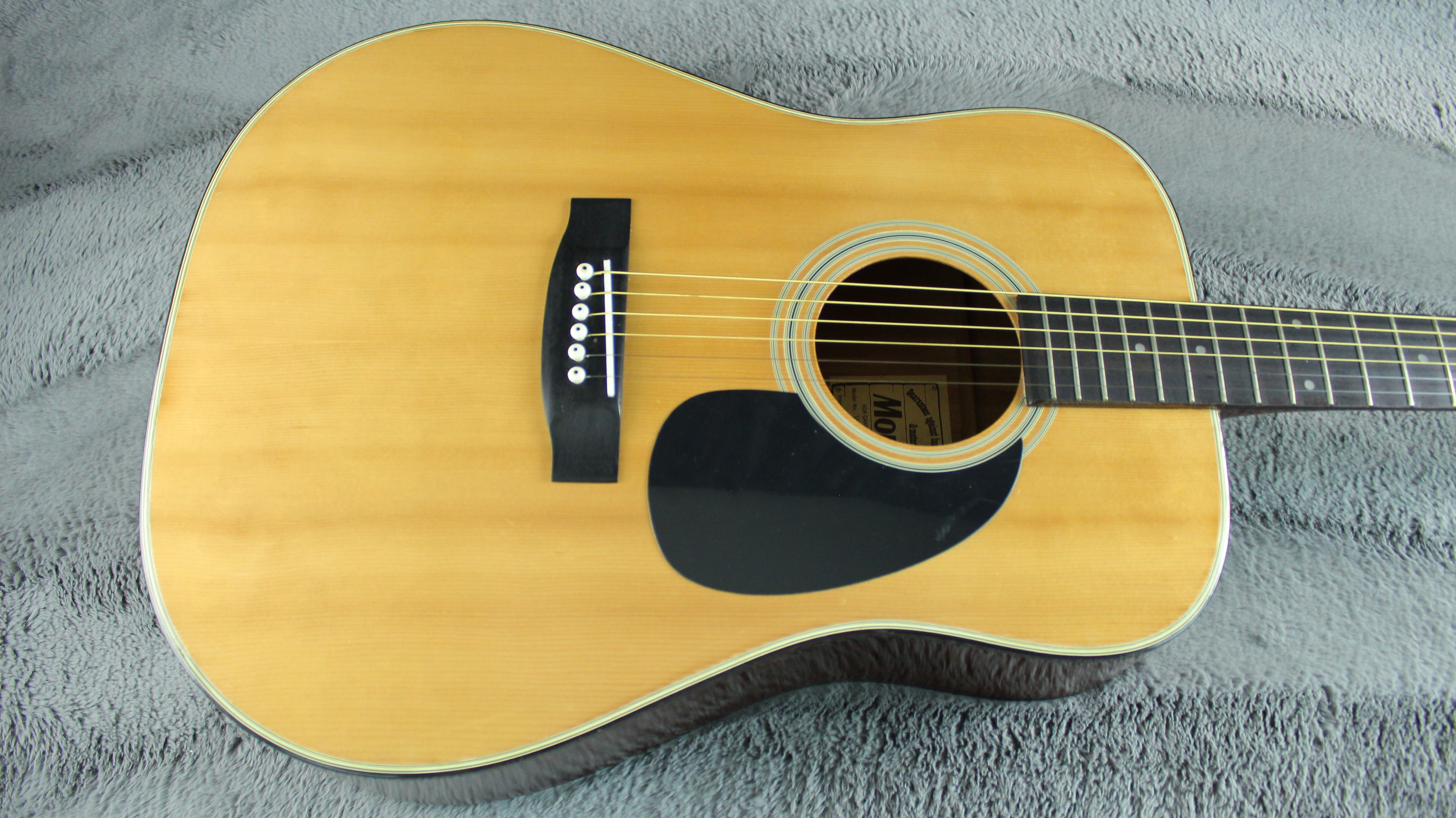 Morris W-15 Japan Acoustic Guitar