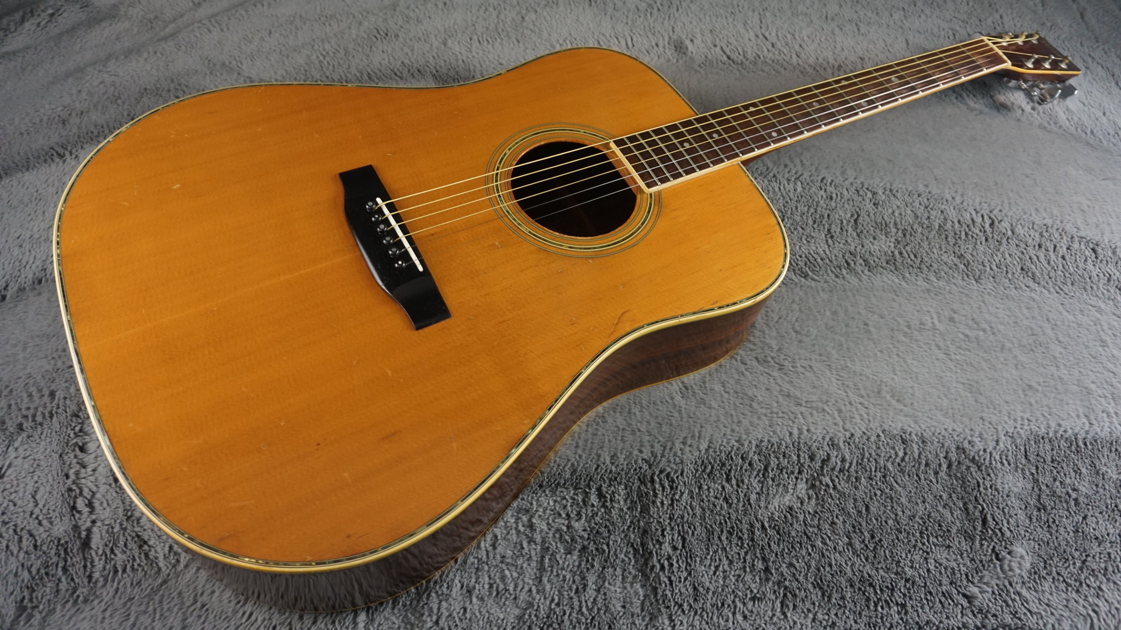 Morris W-28 "D-28 Style" Japan Acoustic Guitar