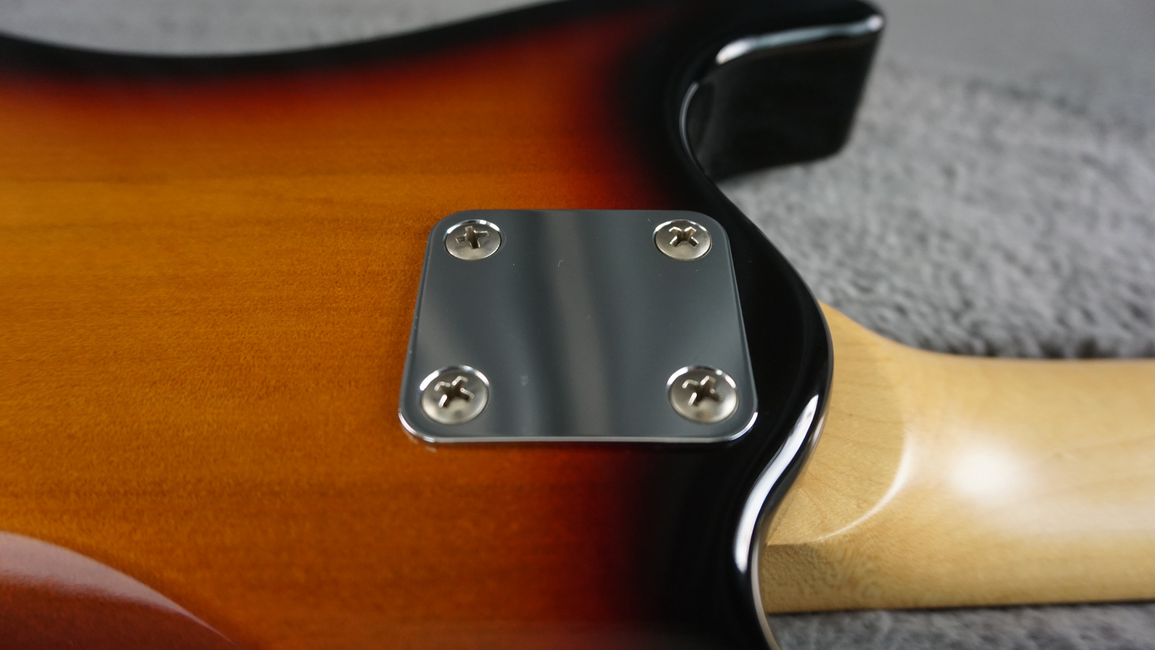 MarineRider Mosrite Ventures Model with Built In Amp 1990’s - Sunburst
