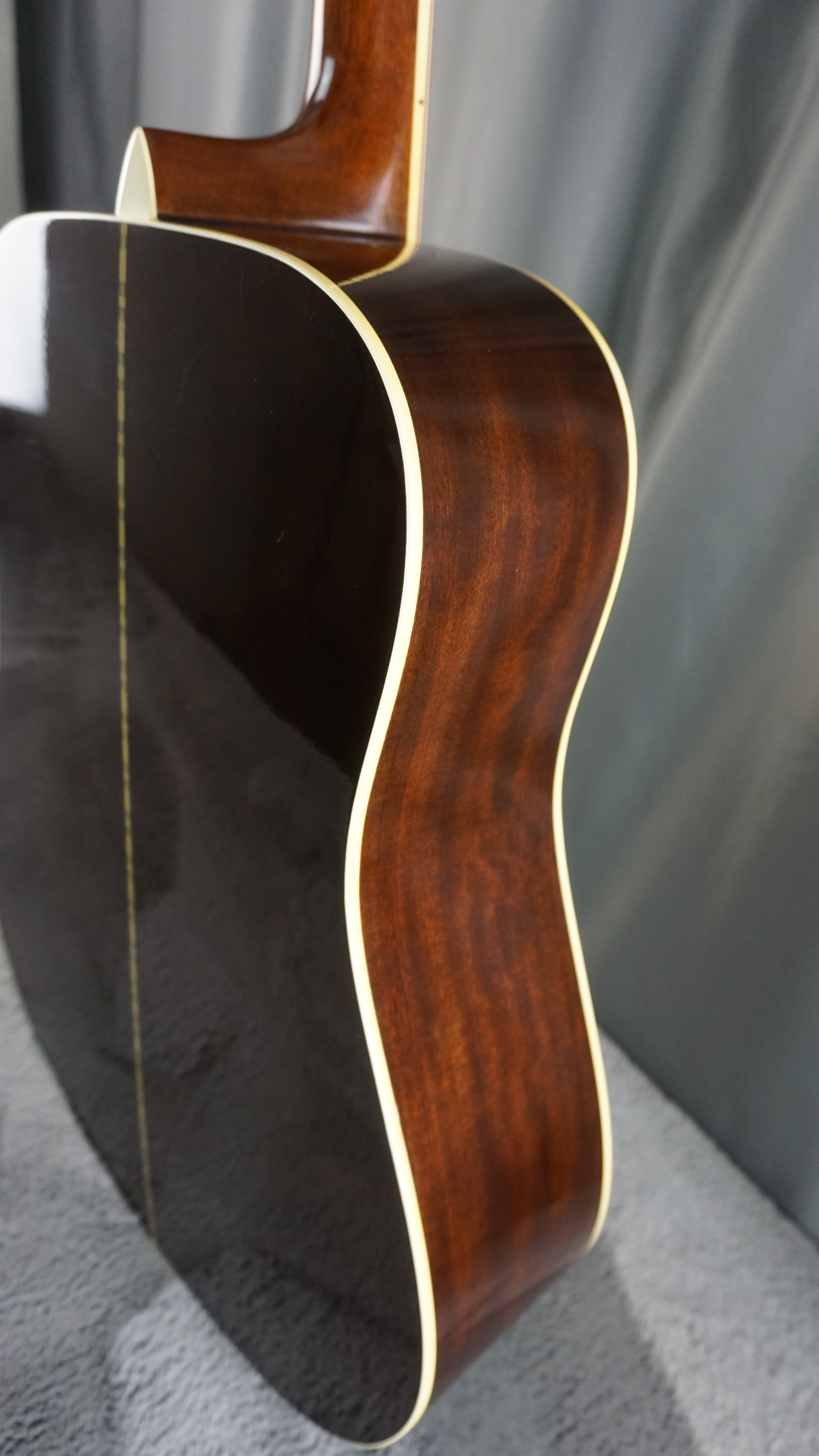 Morris W-20 Japan Acoustic
