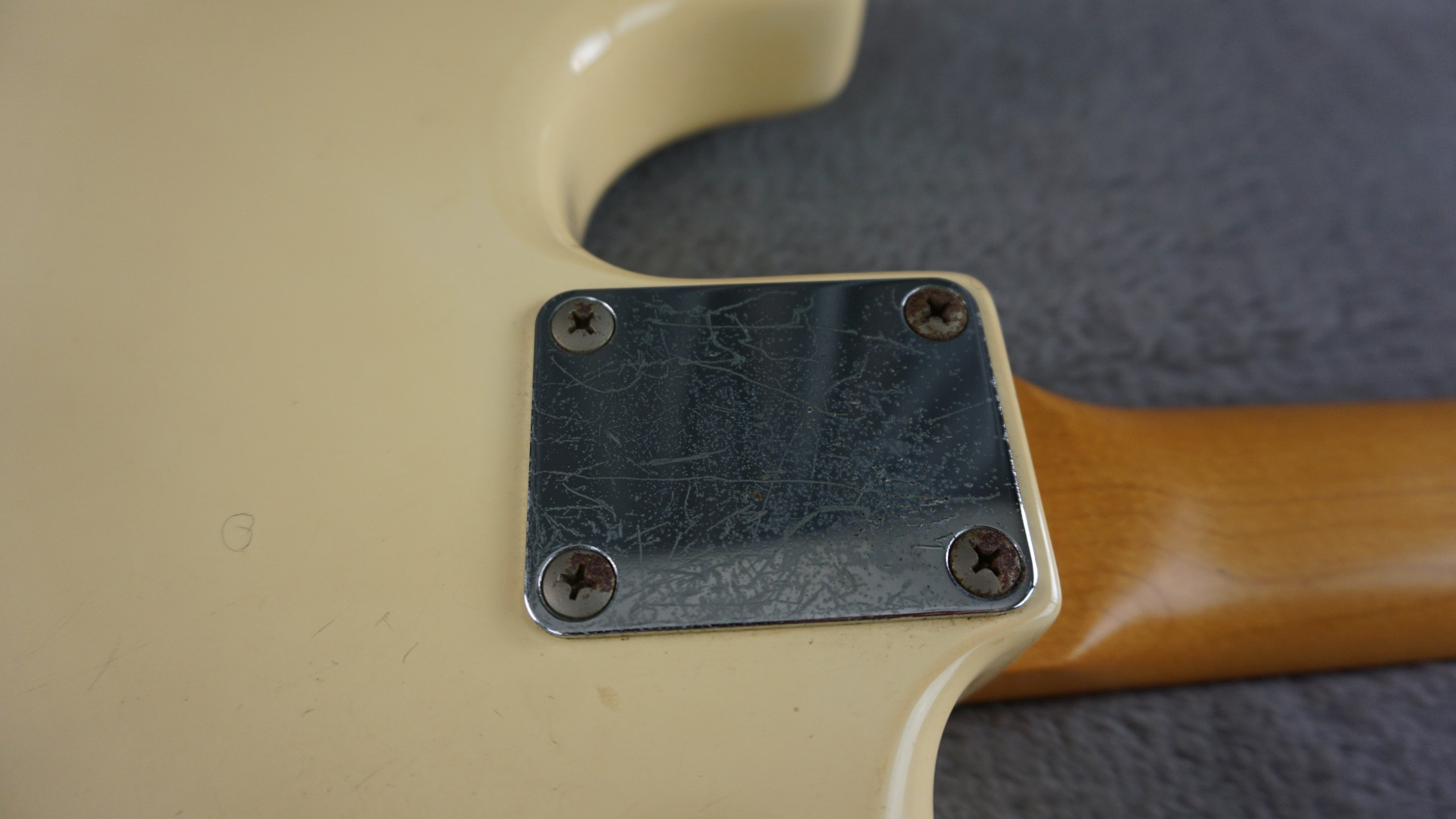 Fender Stratocaster 1984 - 1987 - White Japan