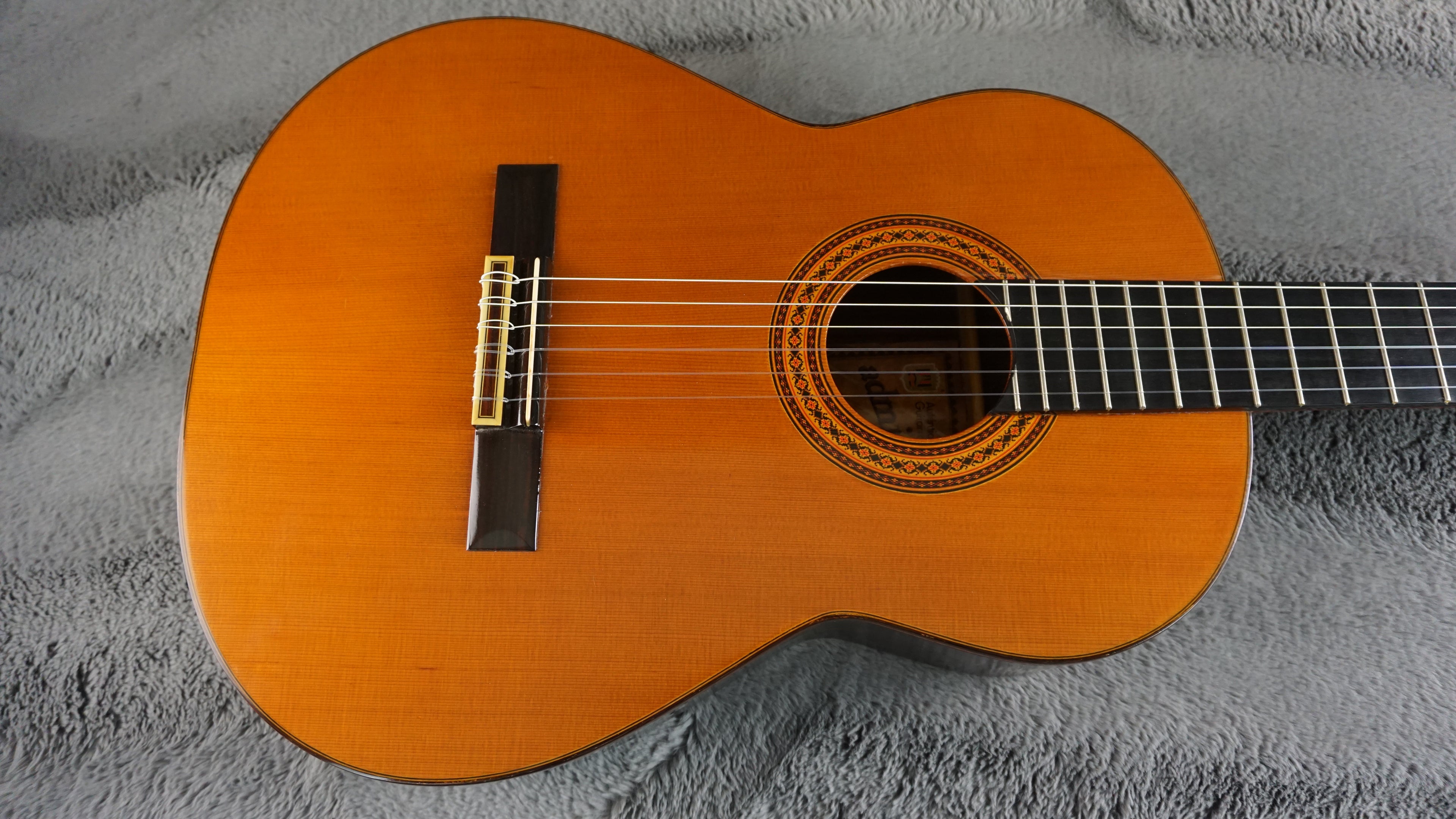 Admira Elena Made in Spain Classical Guitar