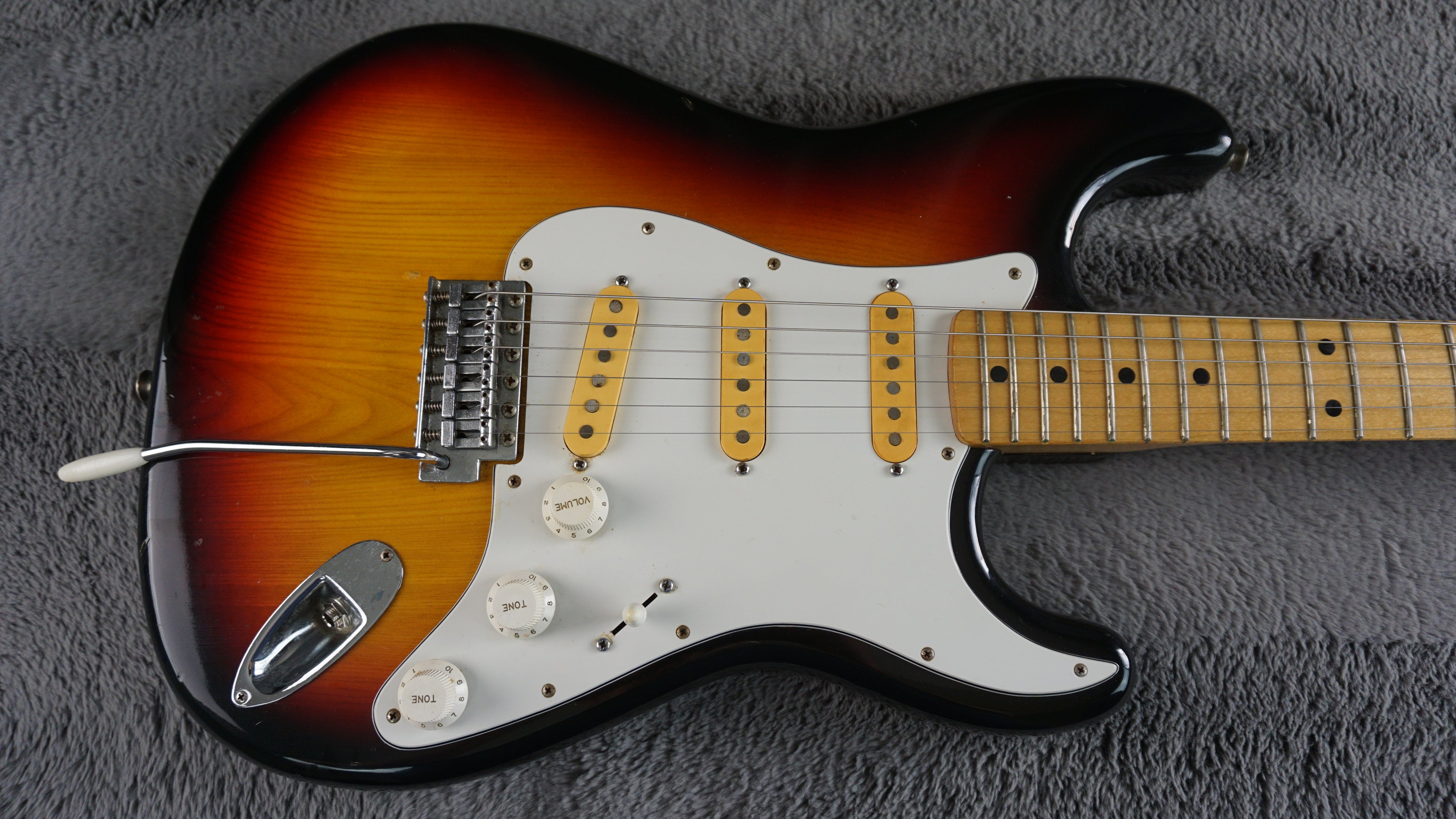 Aria Pro II Stagecaster - Sunburst 1970s Japan w/ Hard Case