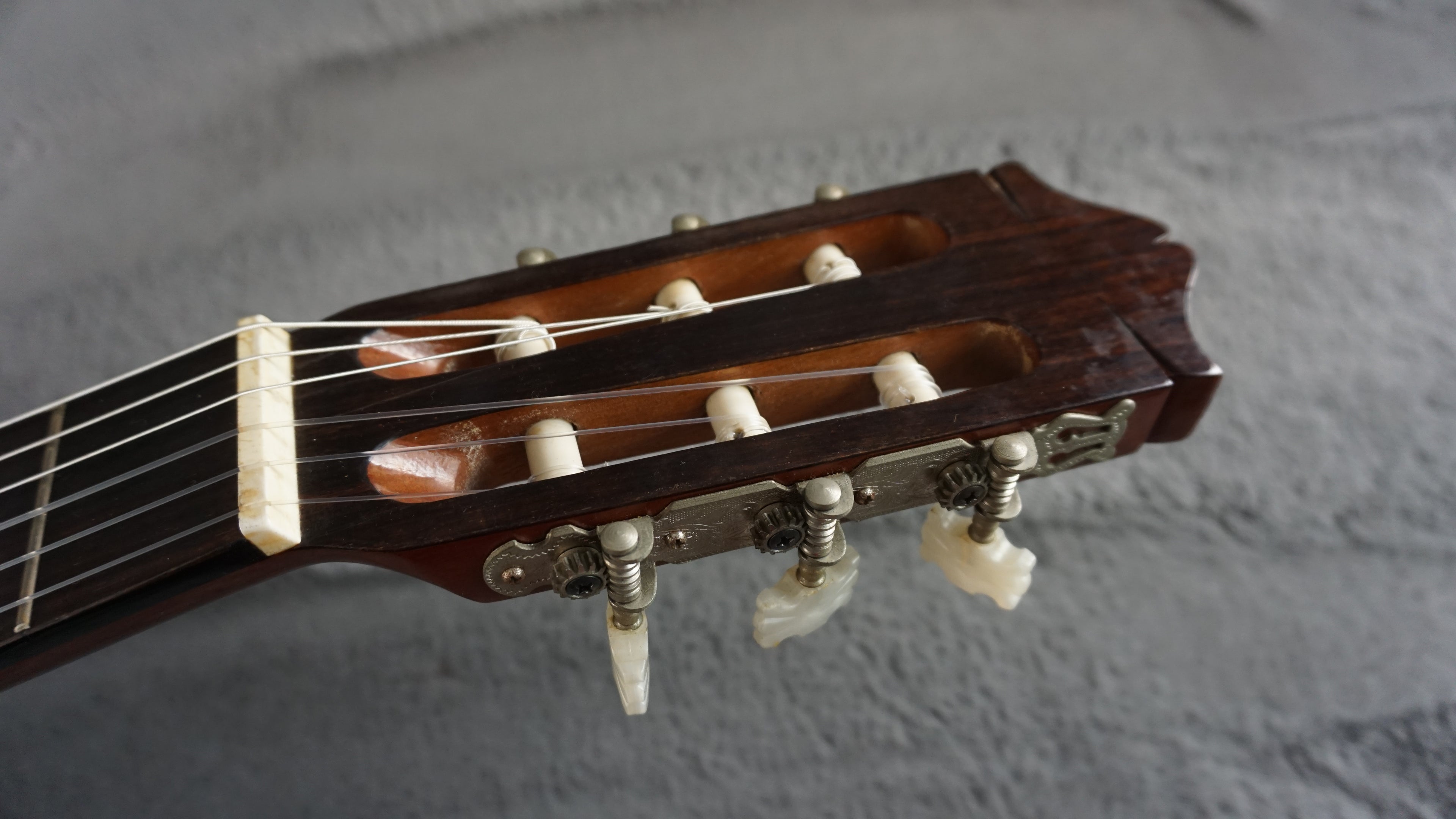 Morris M-18 1975 Japan Classical Guitar