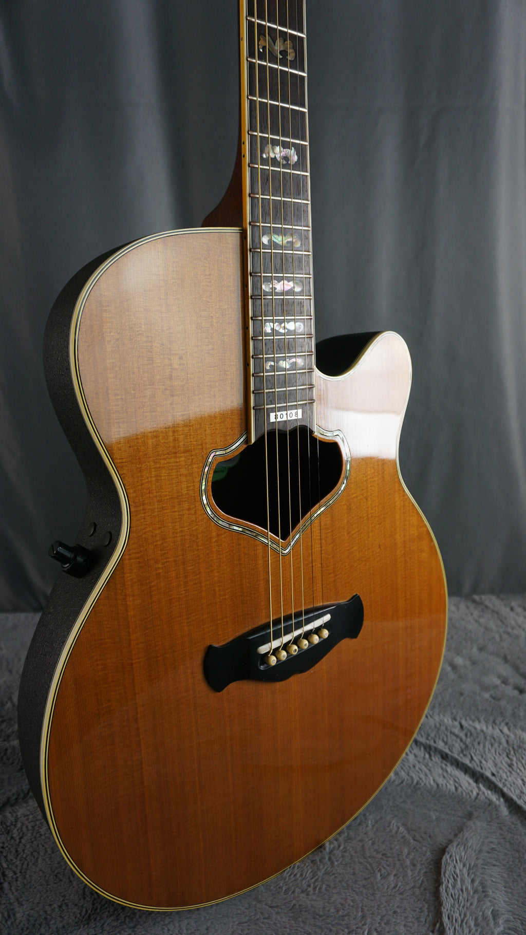 Morris Tornado SZ Japan Electric Acoustic Guitar