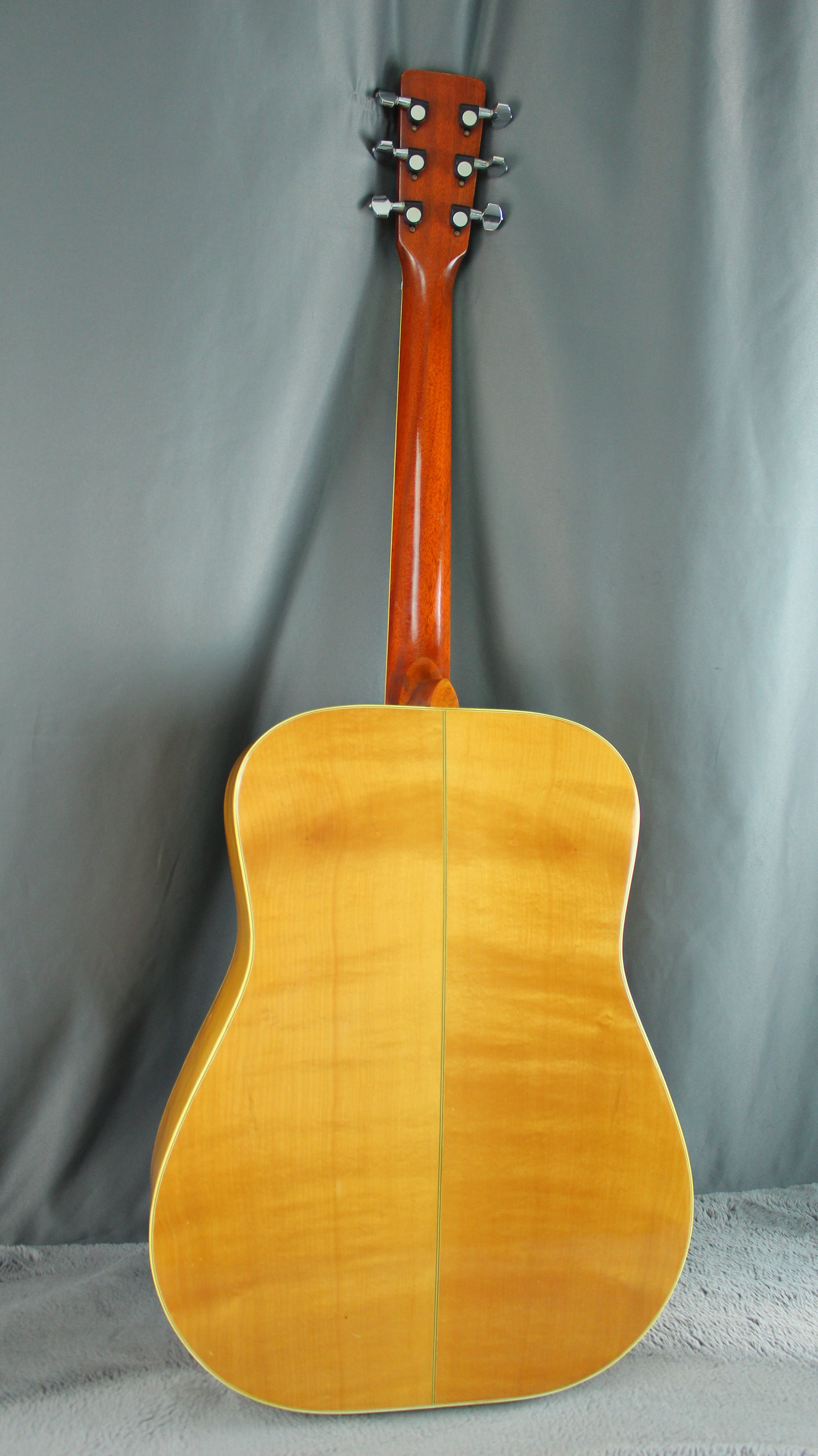 Roje by Zen-On 250 Hummingbird Style Acoustic Japan