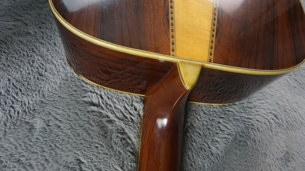 Morris W-40 Japan Solid Spruce Top w/ Fishman Electronics