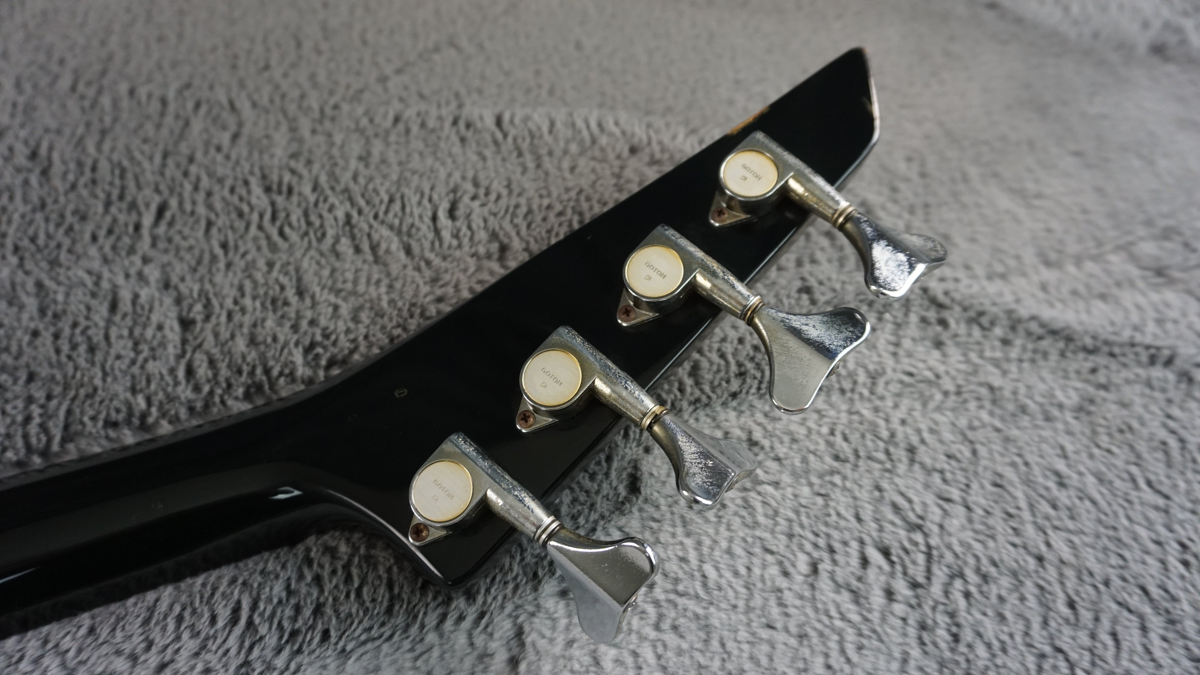 Fernandes Limited Edition - Black Japan 4-String PJ Bass