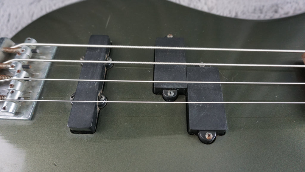 Charvel PJ Bass