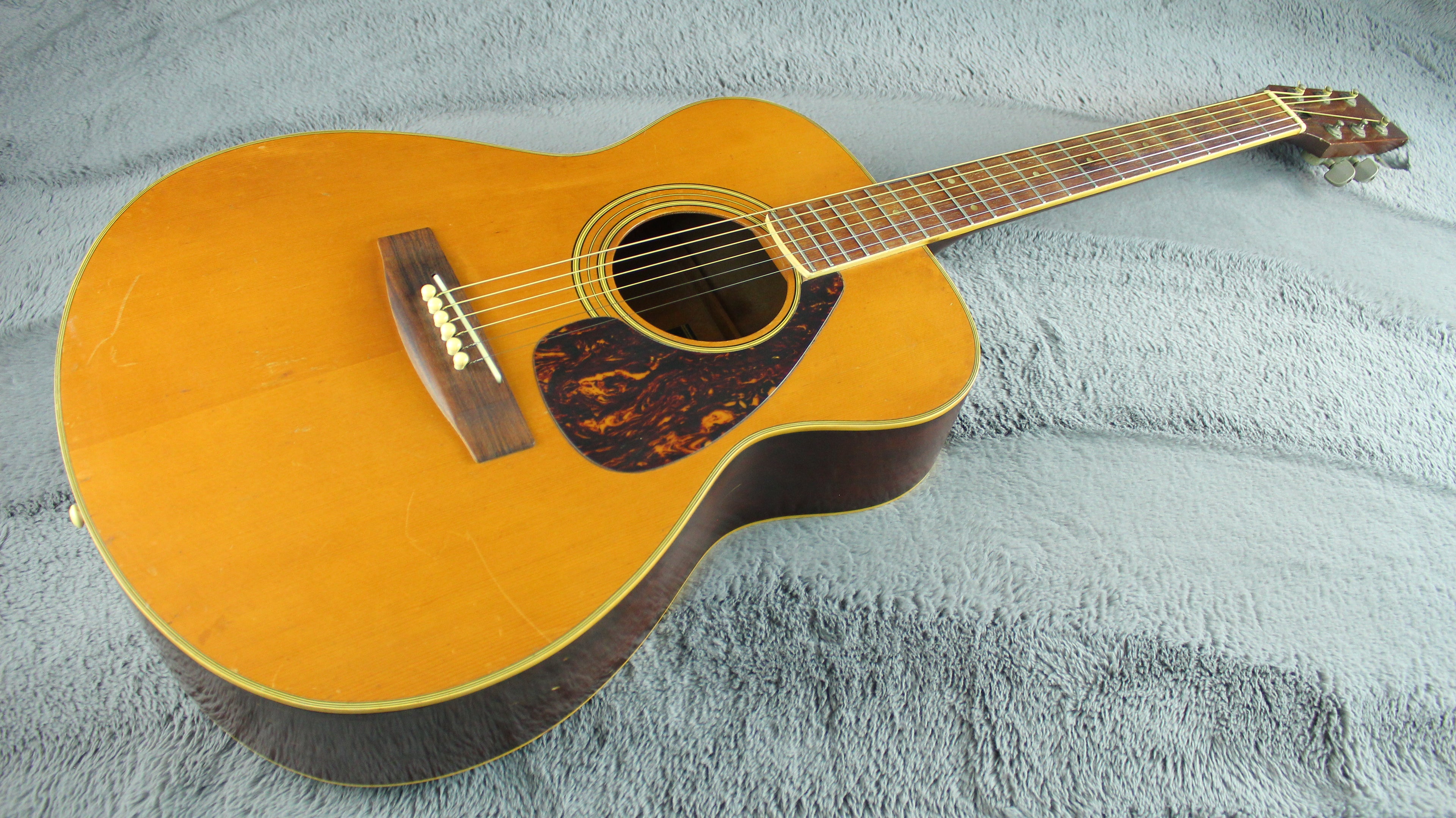 Yamaha G-250F Japan Acoustic Guitar