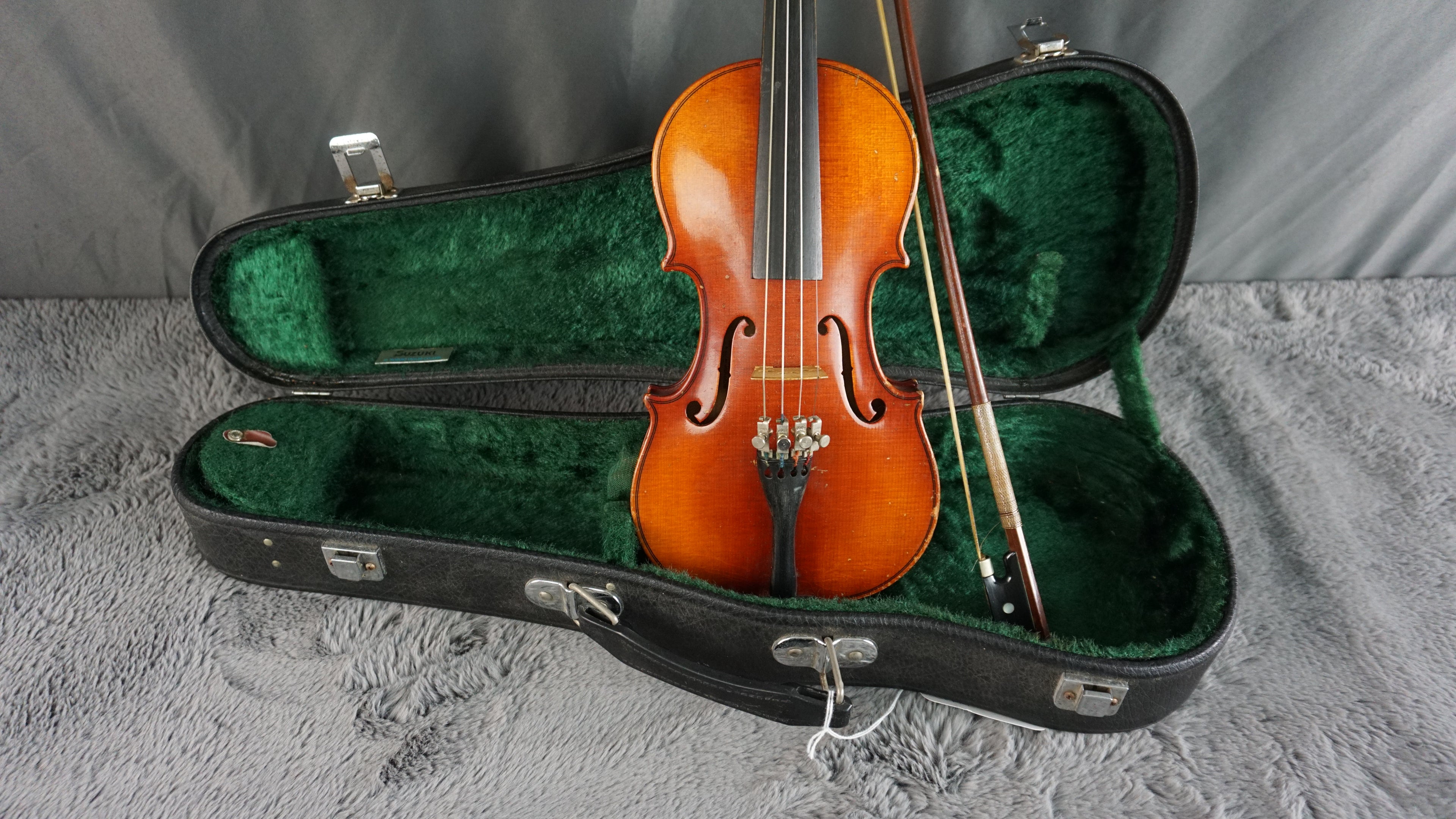 Suzuki No. 220 1/8 1980 Violin