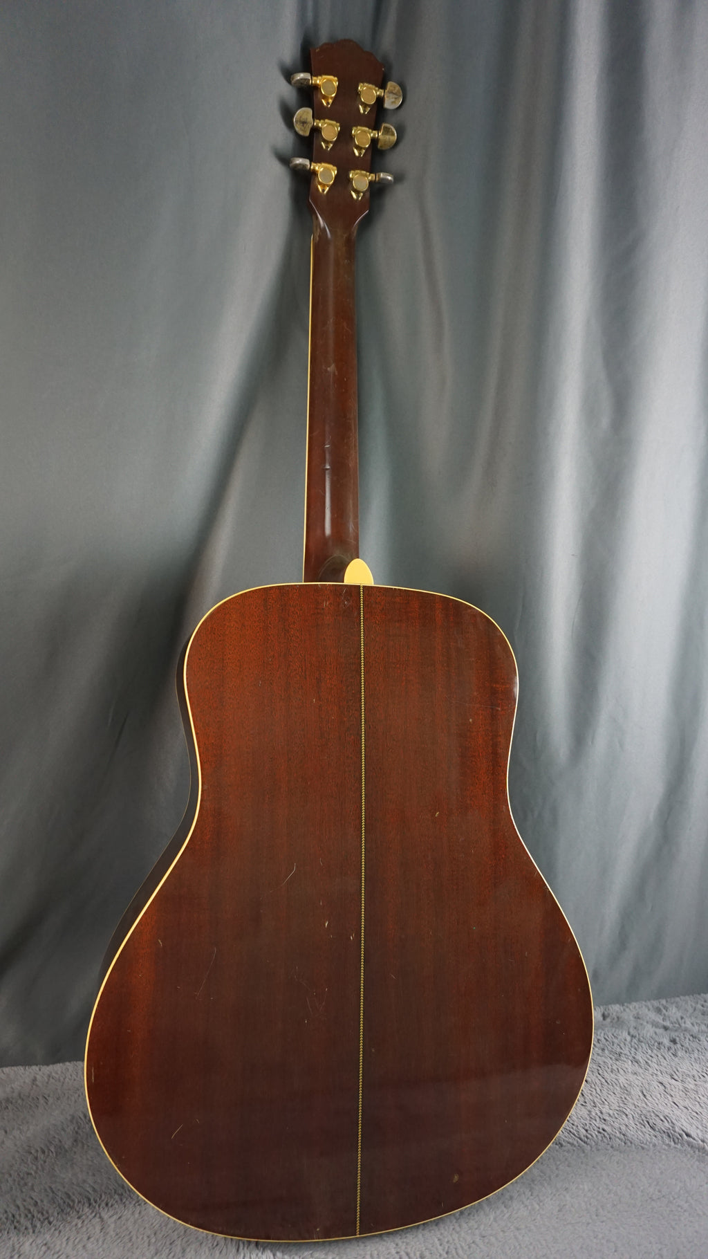 Yamaha LA-17 Japan Acoustic Luxury Artist