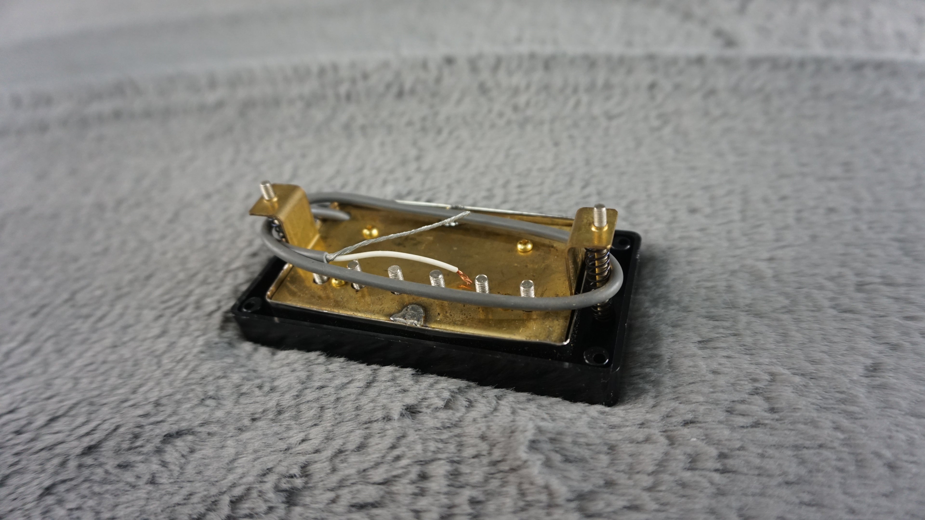 Tokai Humbucker 8.3k Output w/ Pickup Ring