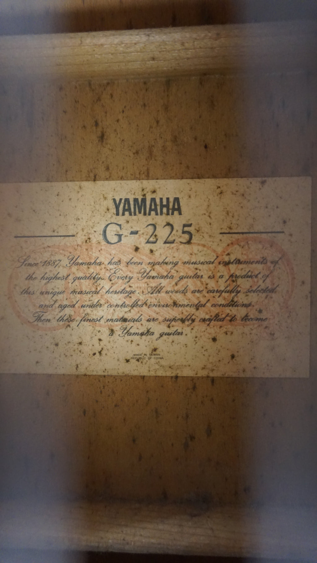 Yamaha G-225 Classical Guitar