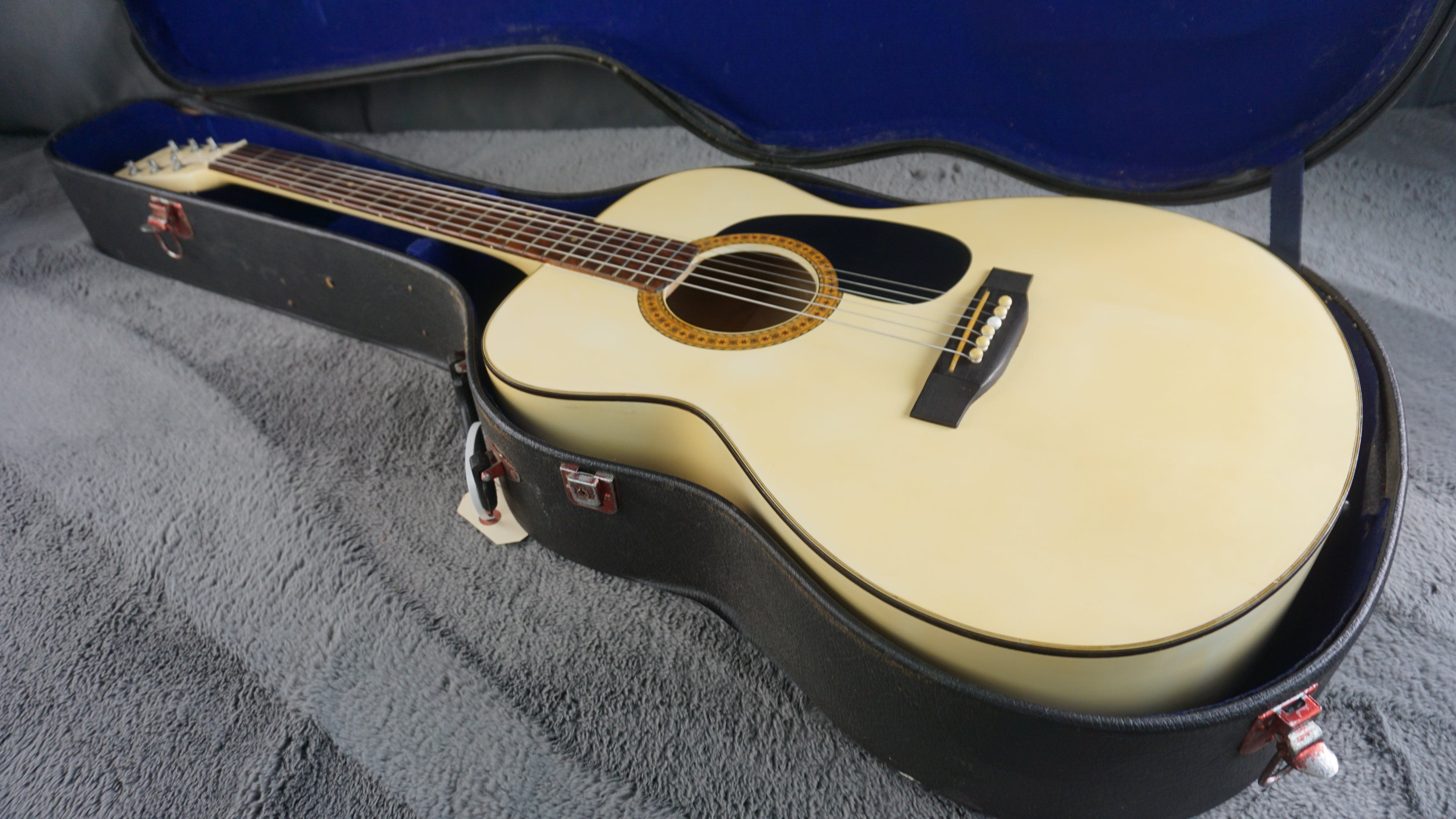 Hamox F150WH Japan Aged White Acoustic Guitar