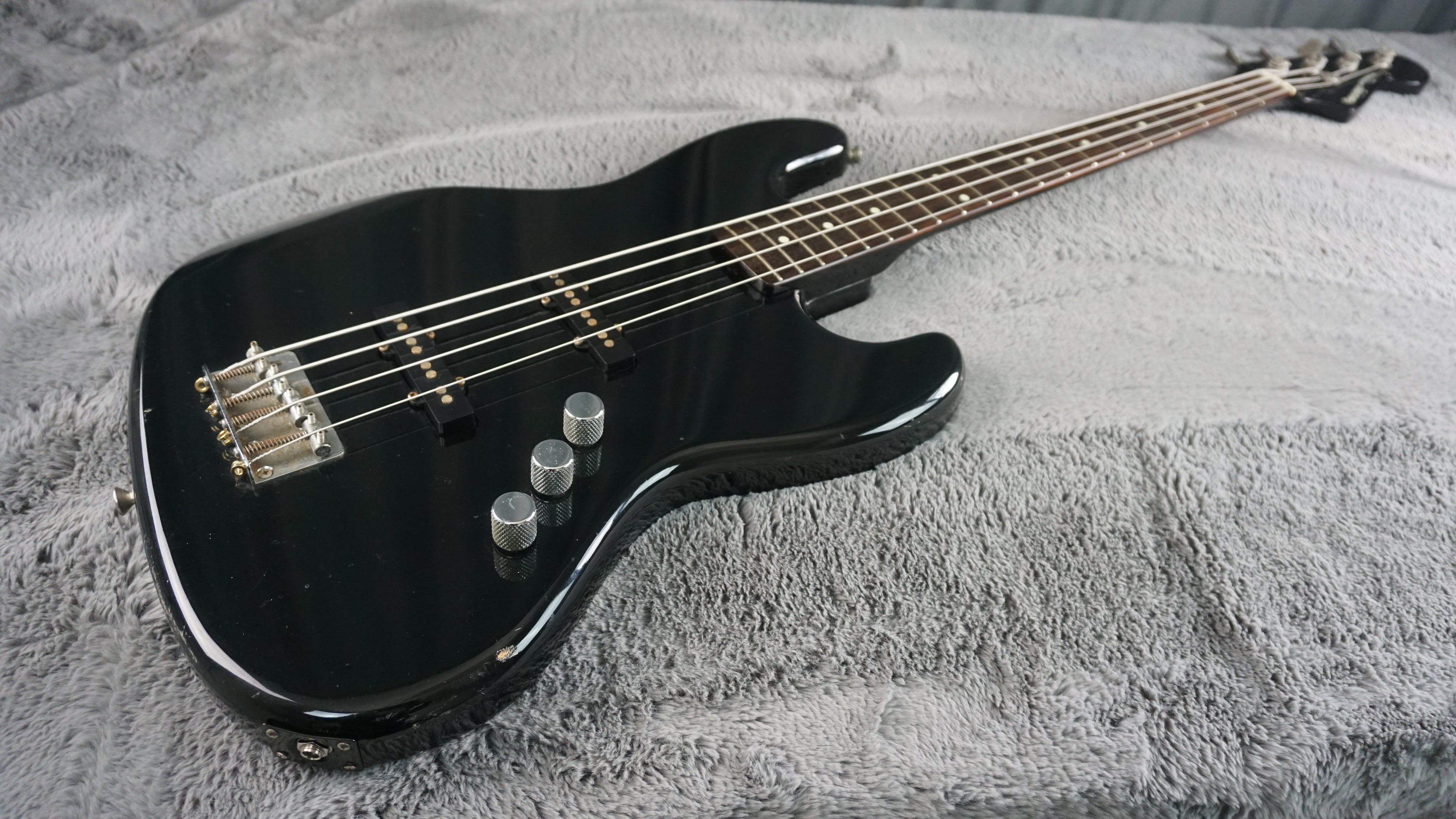 Fernandes JBR-45 80s Black Japan 4-String Bass