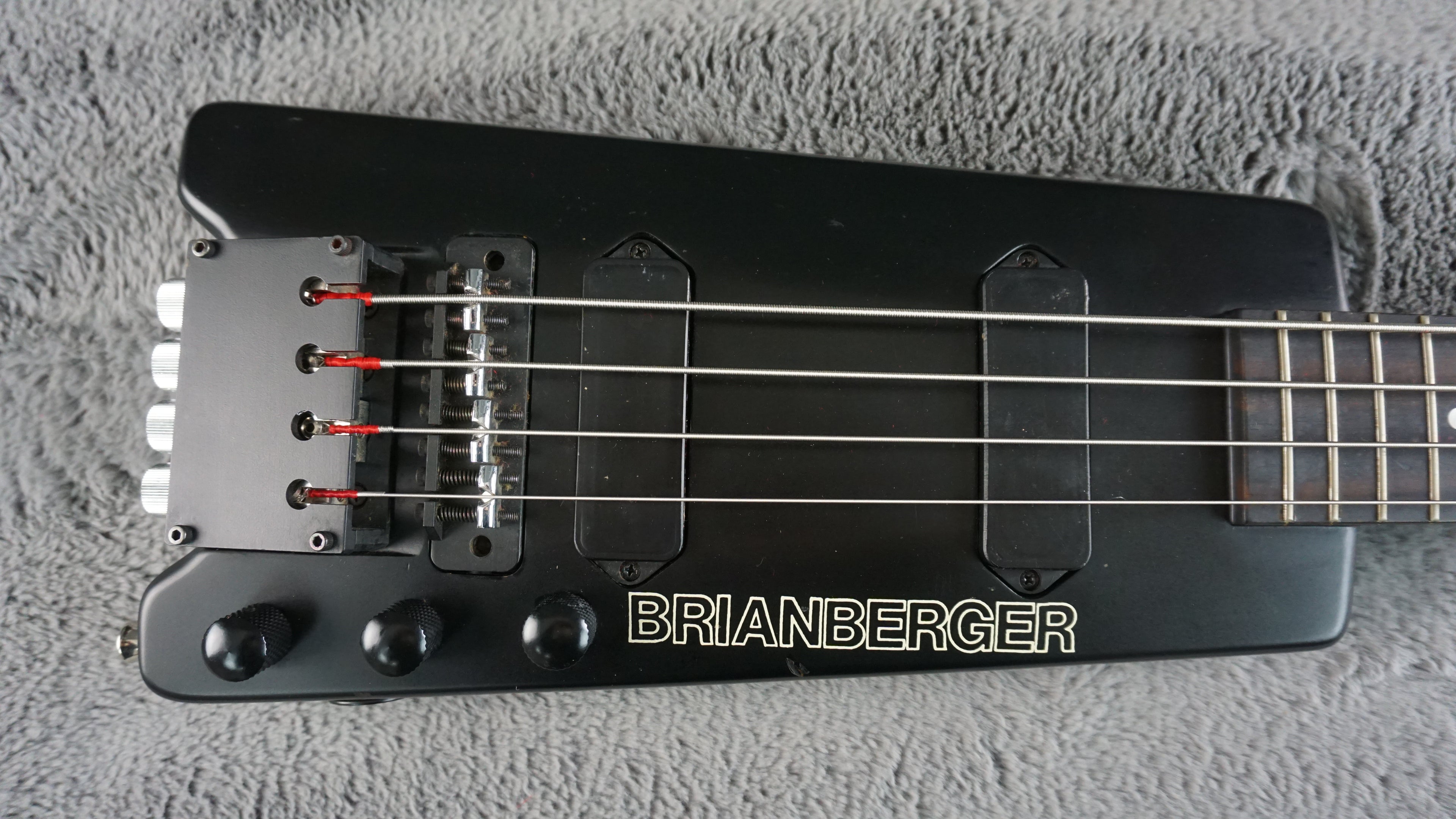 Mavis Brianberger Headless Bass 80s - Black Japan Vintage